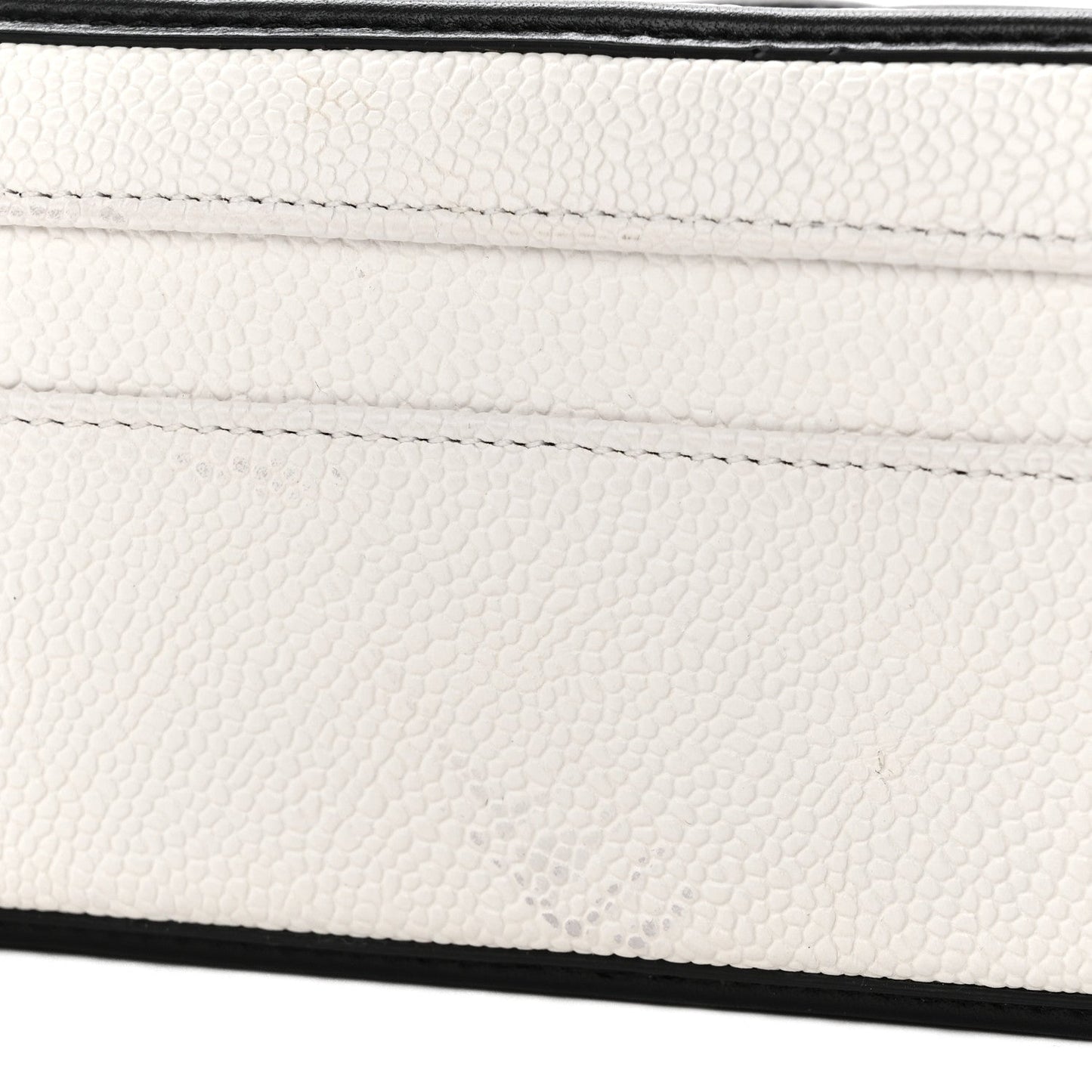 Caviar Quilted Medium CC Filigree Vanity Case White Black