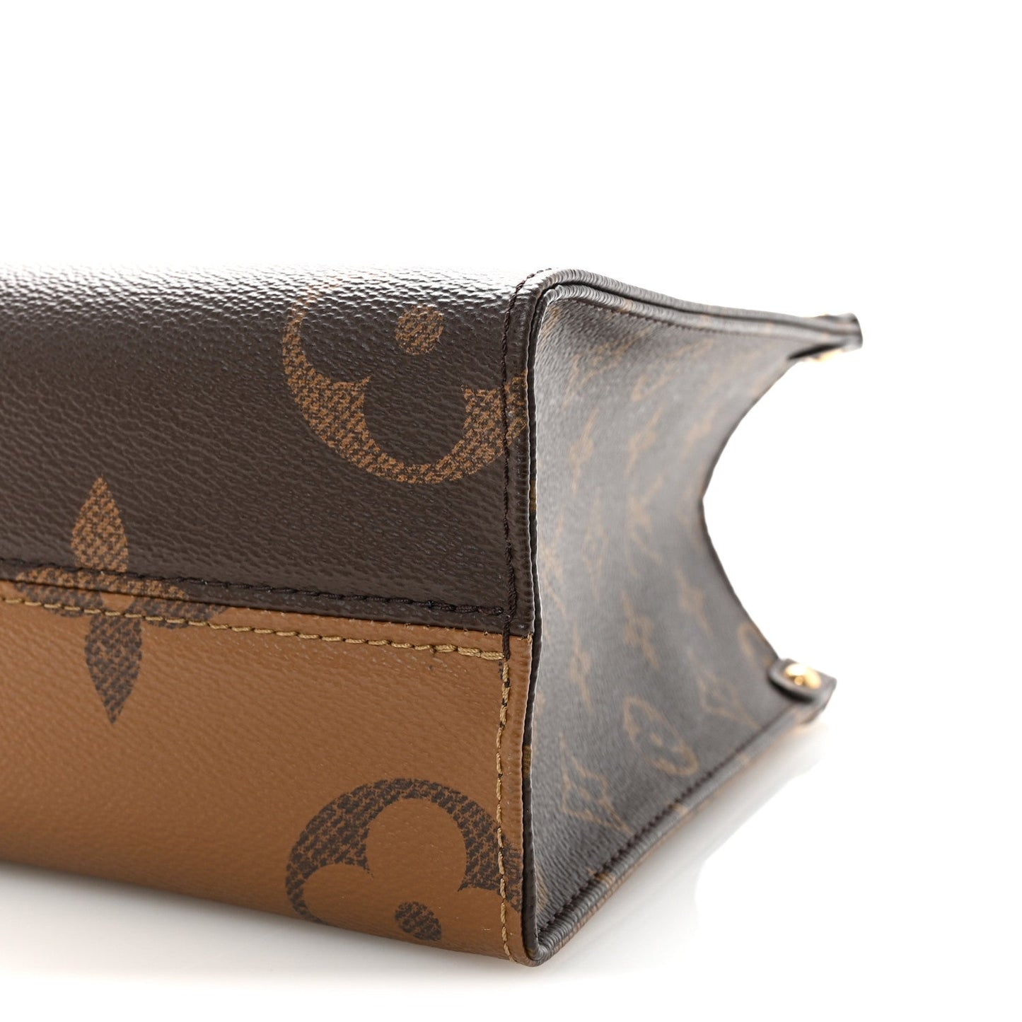 Reverse Monogram Giant Onthego PM
