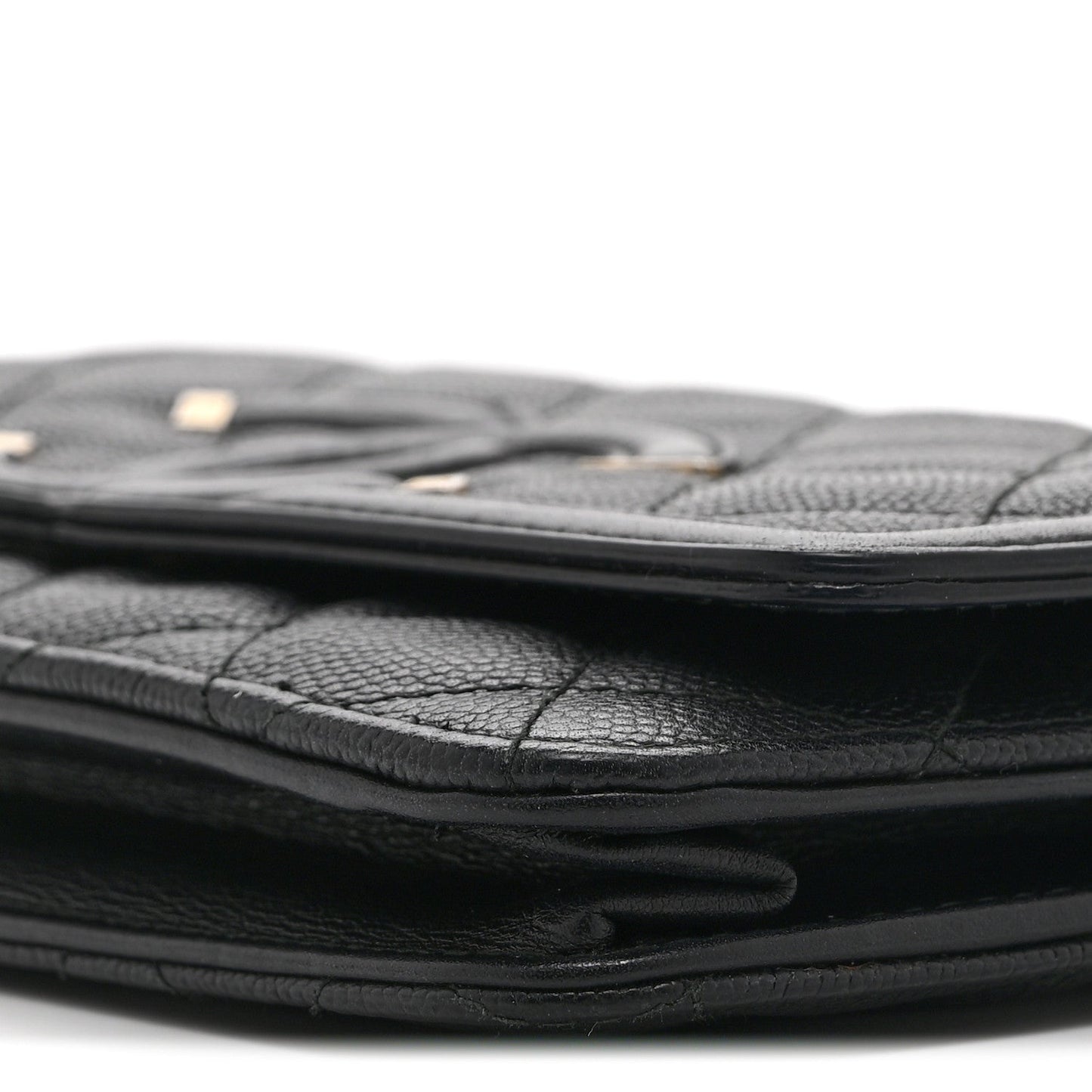 Caviar Quilted CC Filigree Wallet On Chain WOC Black