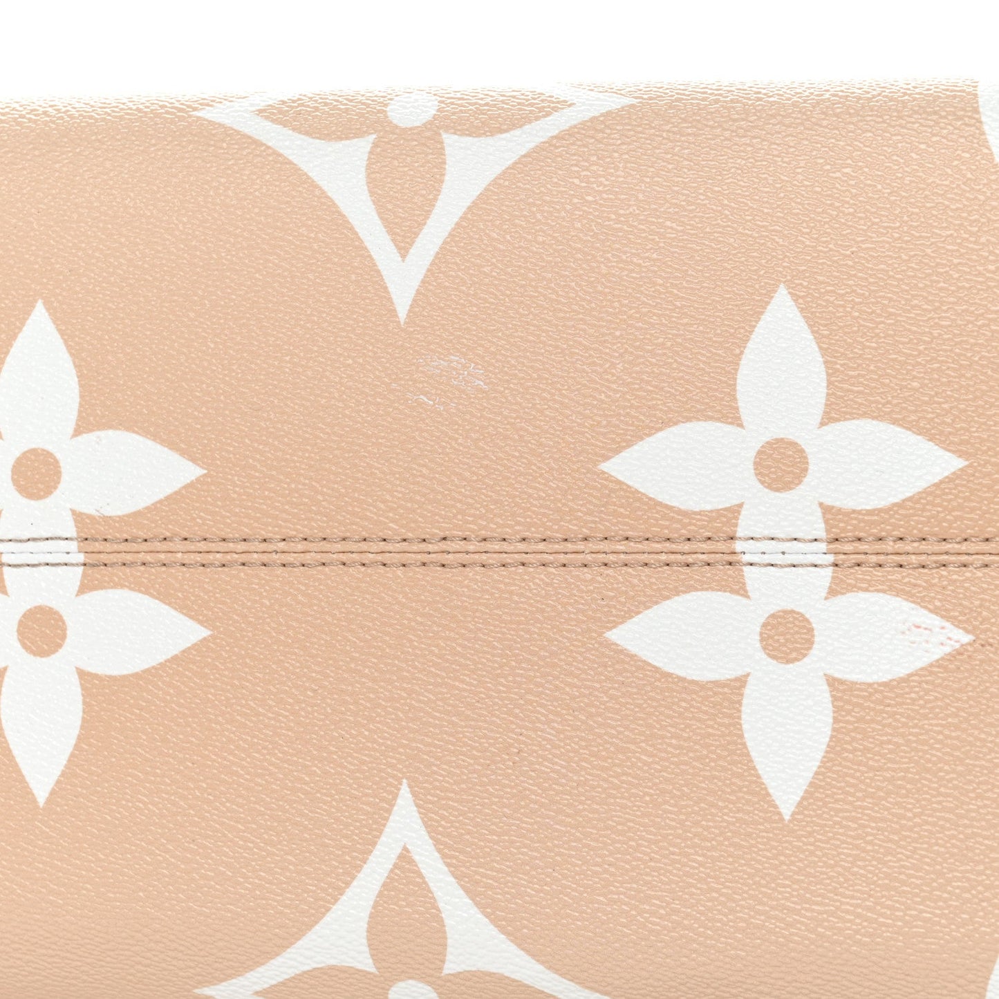 Monogram Giant By The Pool Onthego GM Brume