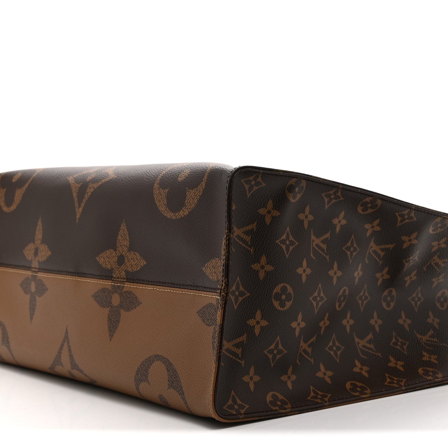 Reverse Monogram Giant Onthego GM