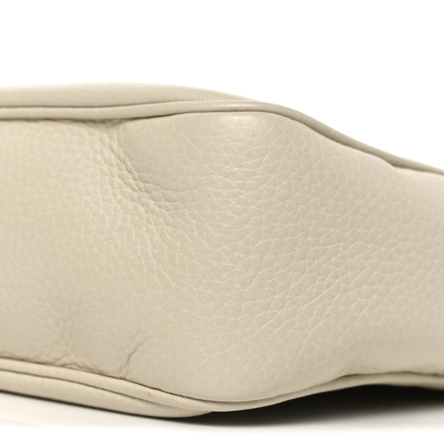 Pebbled Calfskin Small Soho Disco Bag Off White