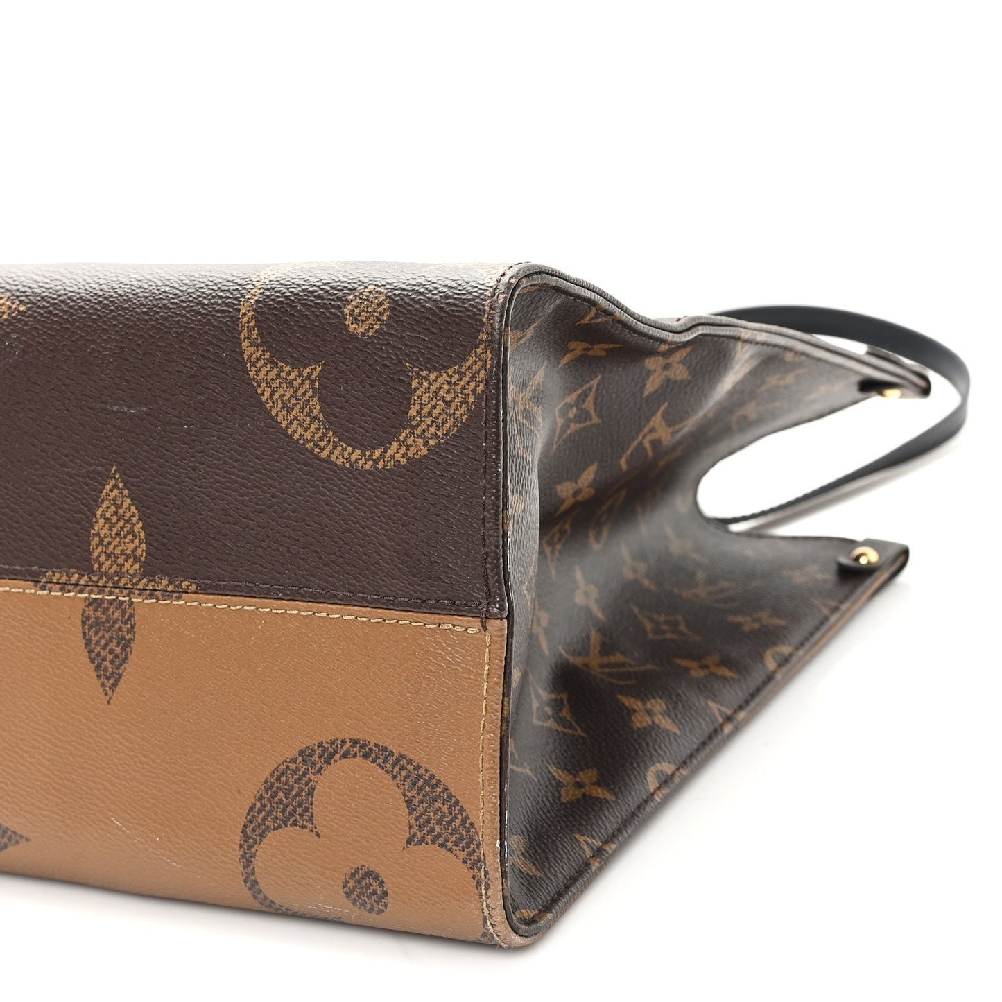 Reverse Monogram Giant Onthego MM