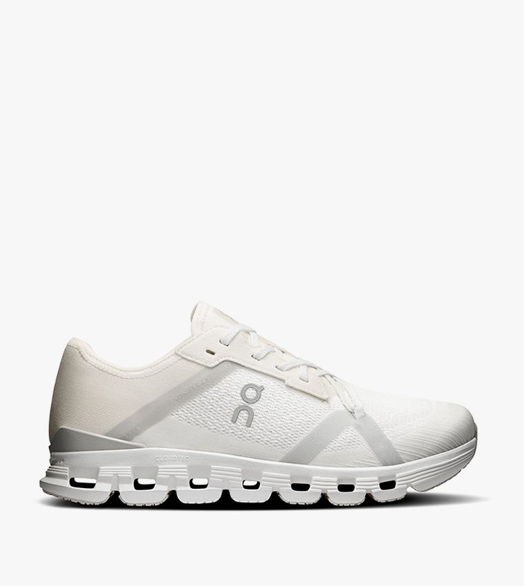ON Cloud X 4 AD ‘Whiteâ€?