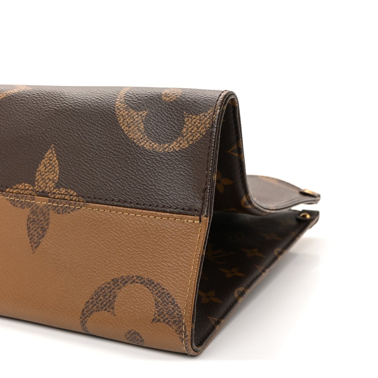 Reverse Monogram Giant Onthego MM