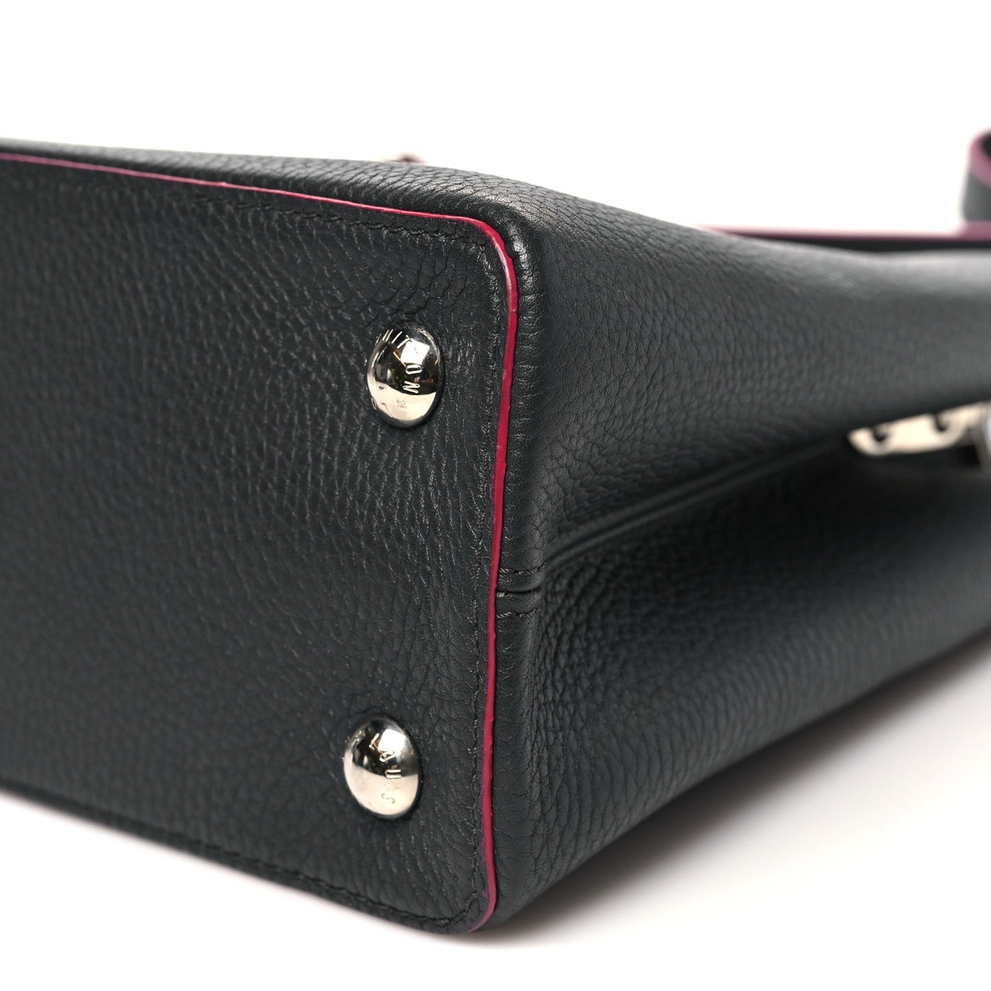 Taurillon Capucines PM Black Fuchsia