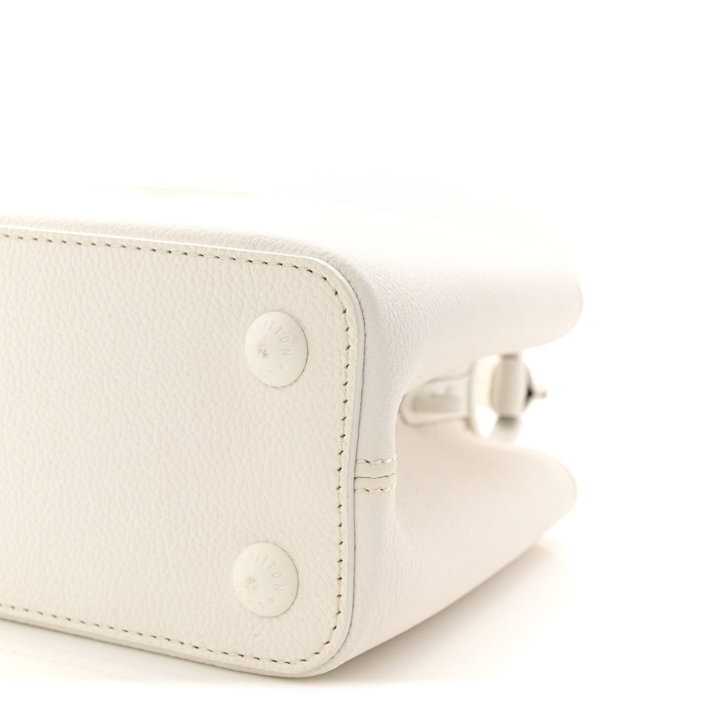 Taurillon Capucines East West MM Optic White