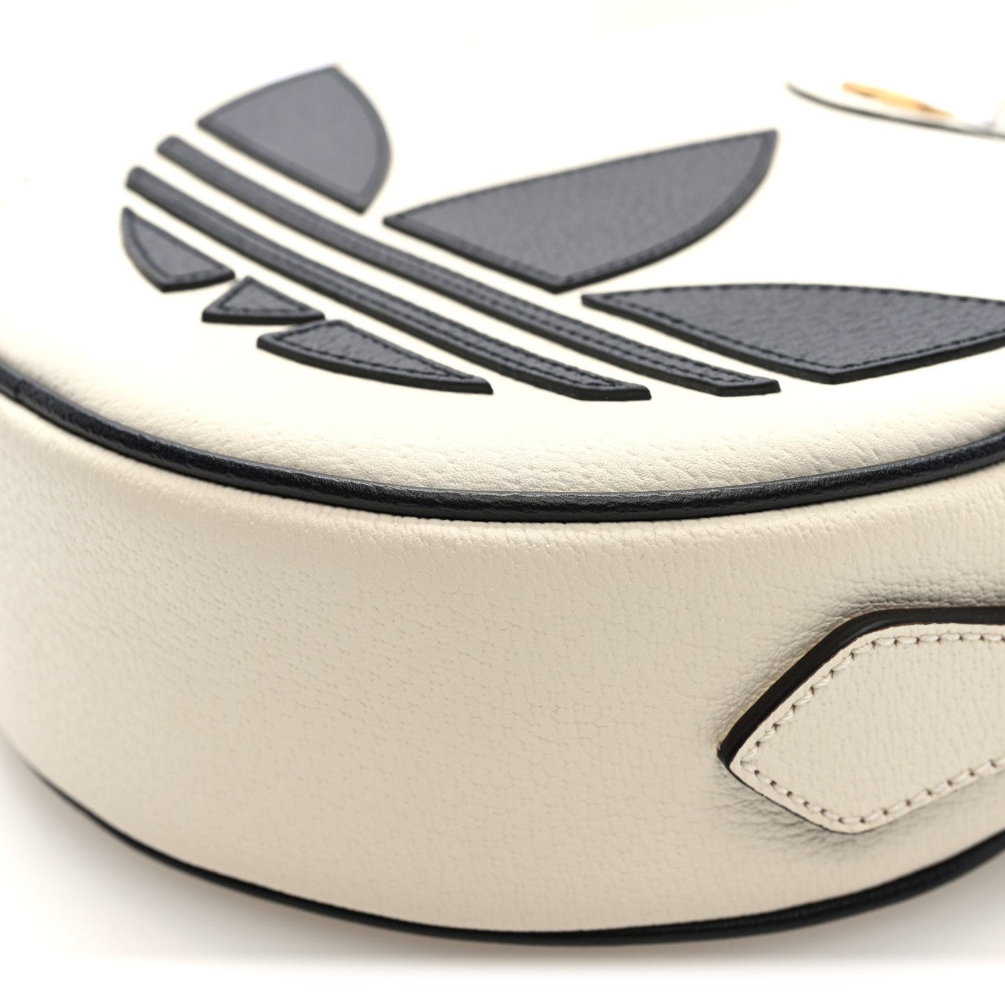 X ADIDAS Textured Dollar Calfskin Web Trefoil Logo Small Ophidia Round Shoulder Bag Off White Black