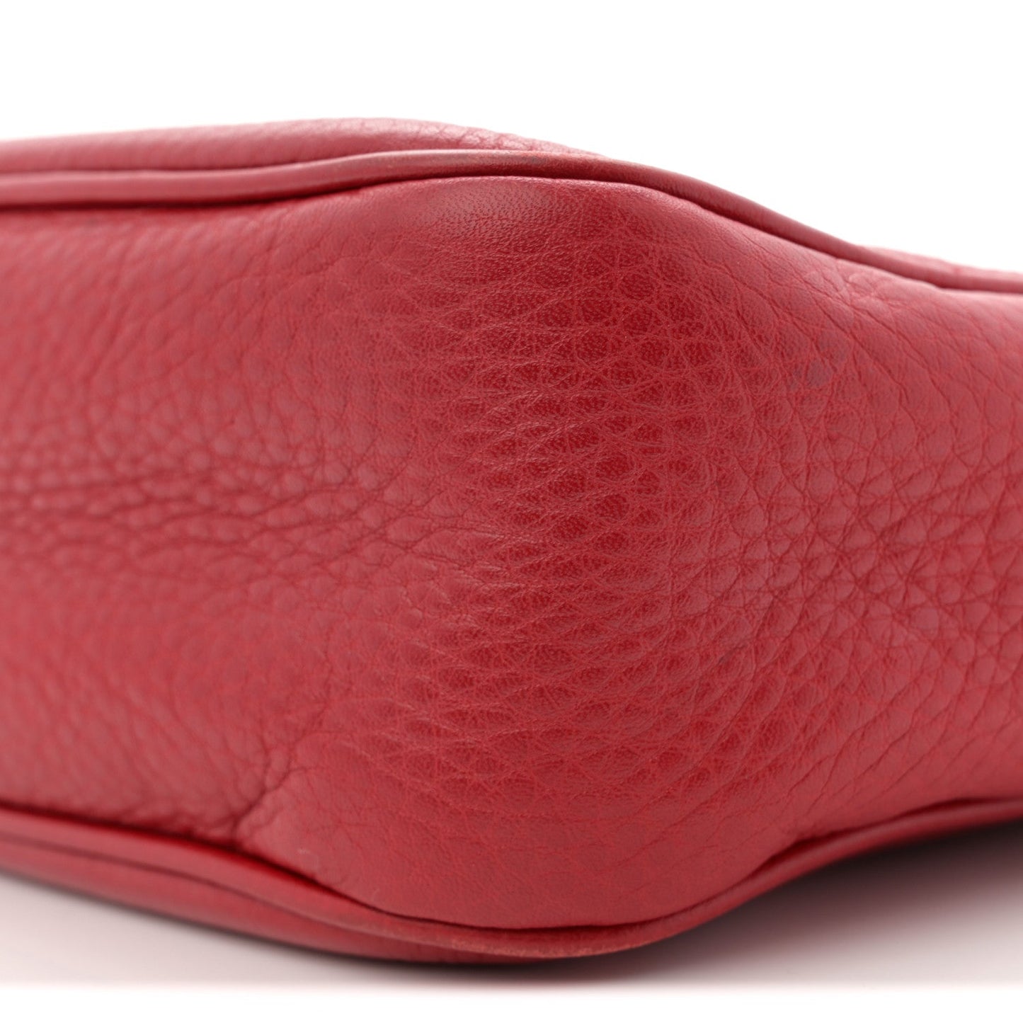 Pebbled Calfskin Small Soho Disco Bag Vibrant Red