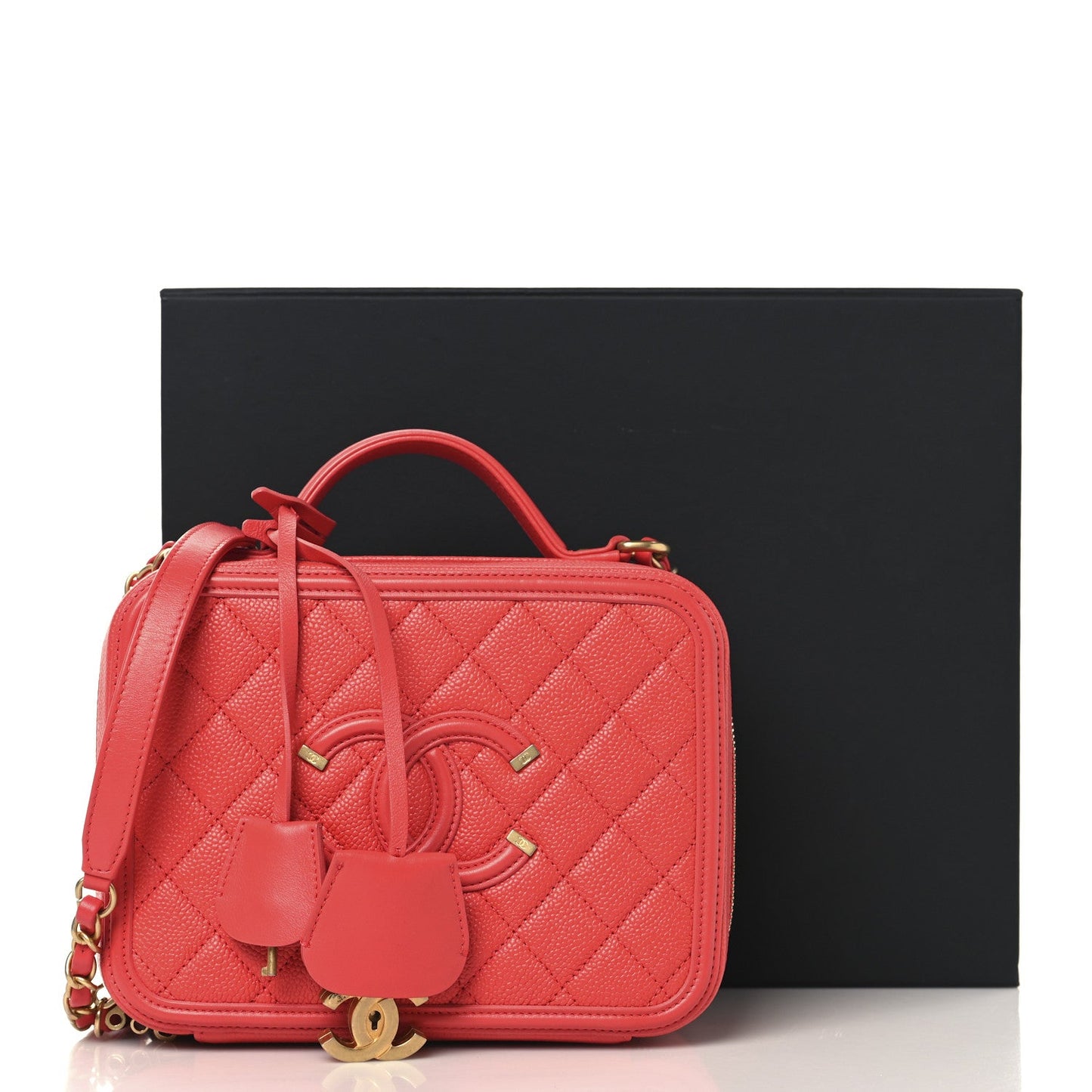 Caviar Quilted Medium CC Filigree Vanity Case Red