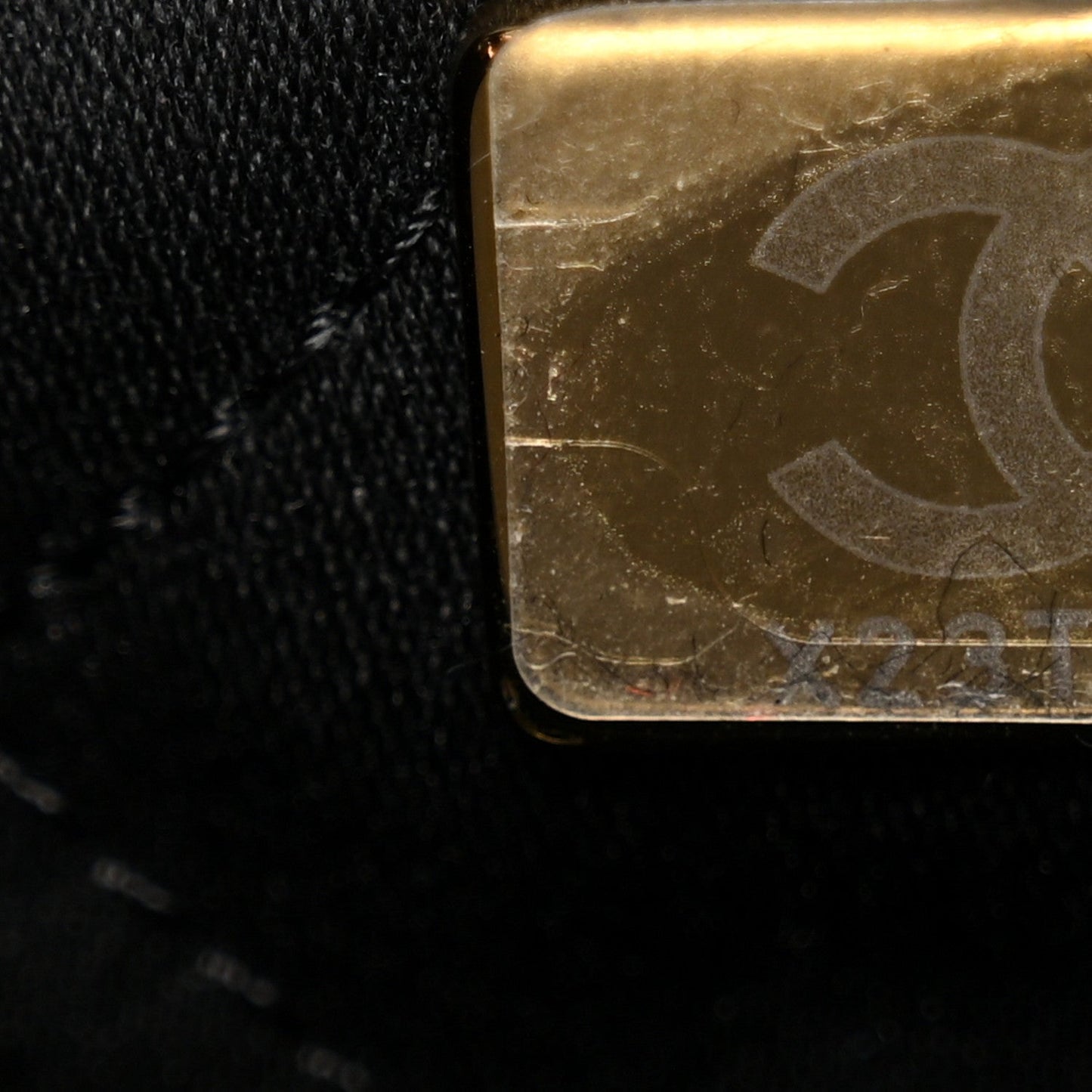Shiny Calfskin Quilted Small Chanel 22 Black