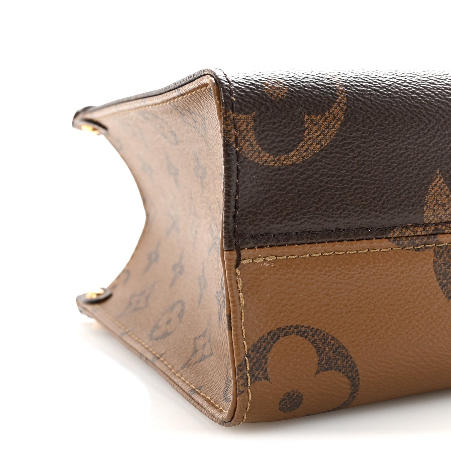 Reverse Monogram Giant Onthego PM