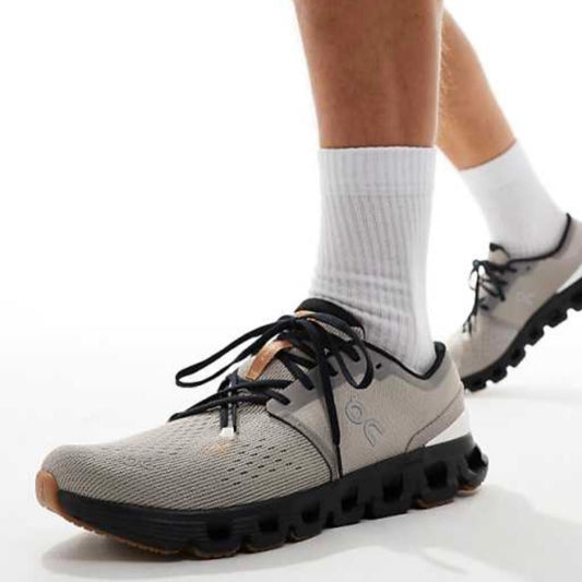 On Running Cloud X 4 Fog Black