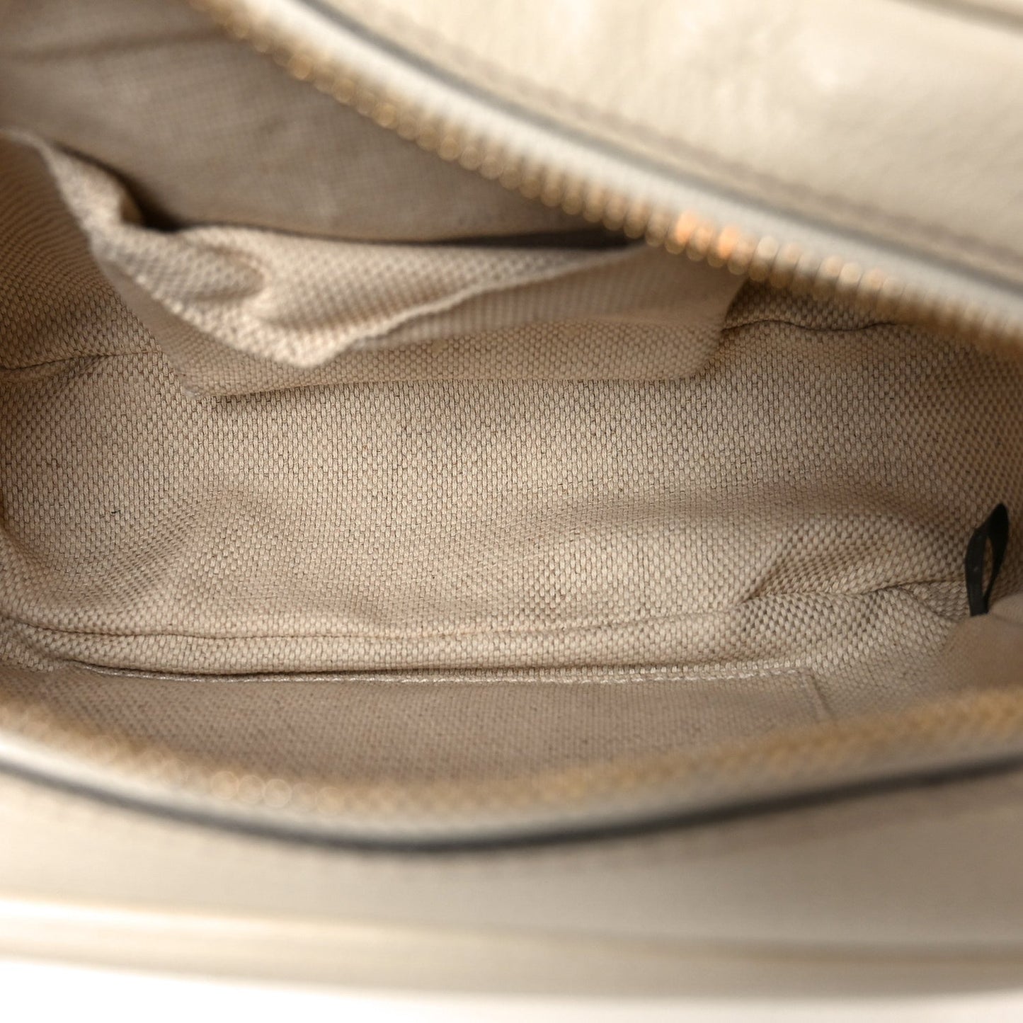 Pebbled Calfskin Small Soho Disco Bag Off White