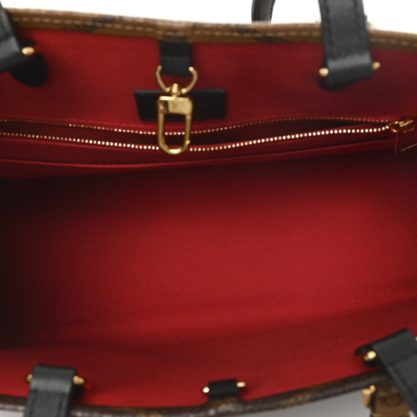 Reverse Monogram Giant Onthego MM