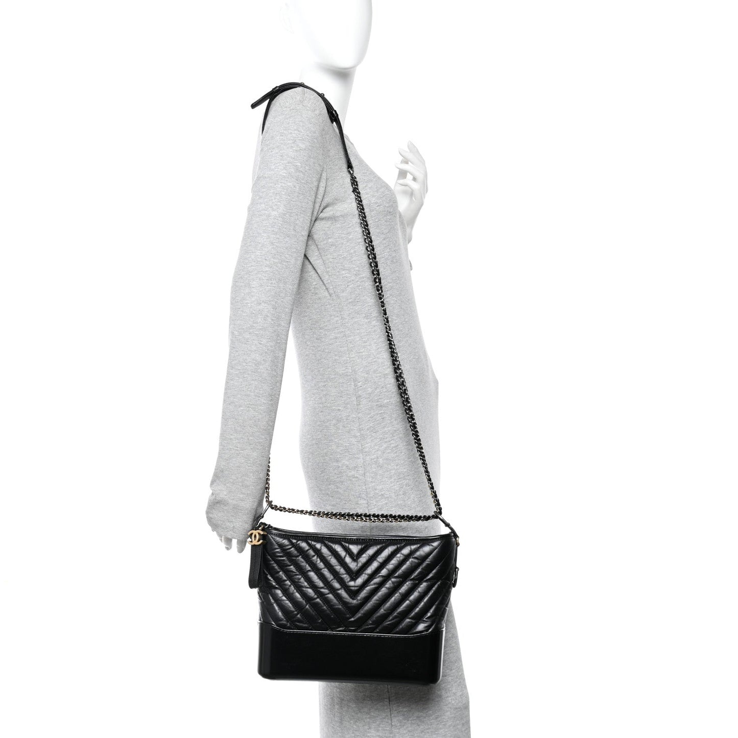Aged Calfskin Chevron Quilted Medium Gabrielle Hobo Black