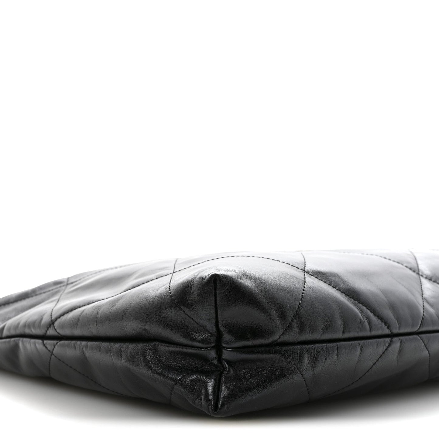 Shiny Calfskin Quilted Chanel 22 Black