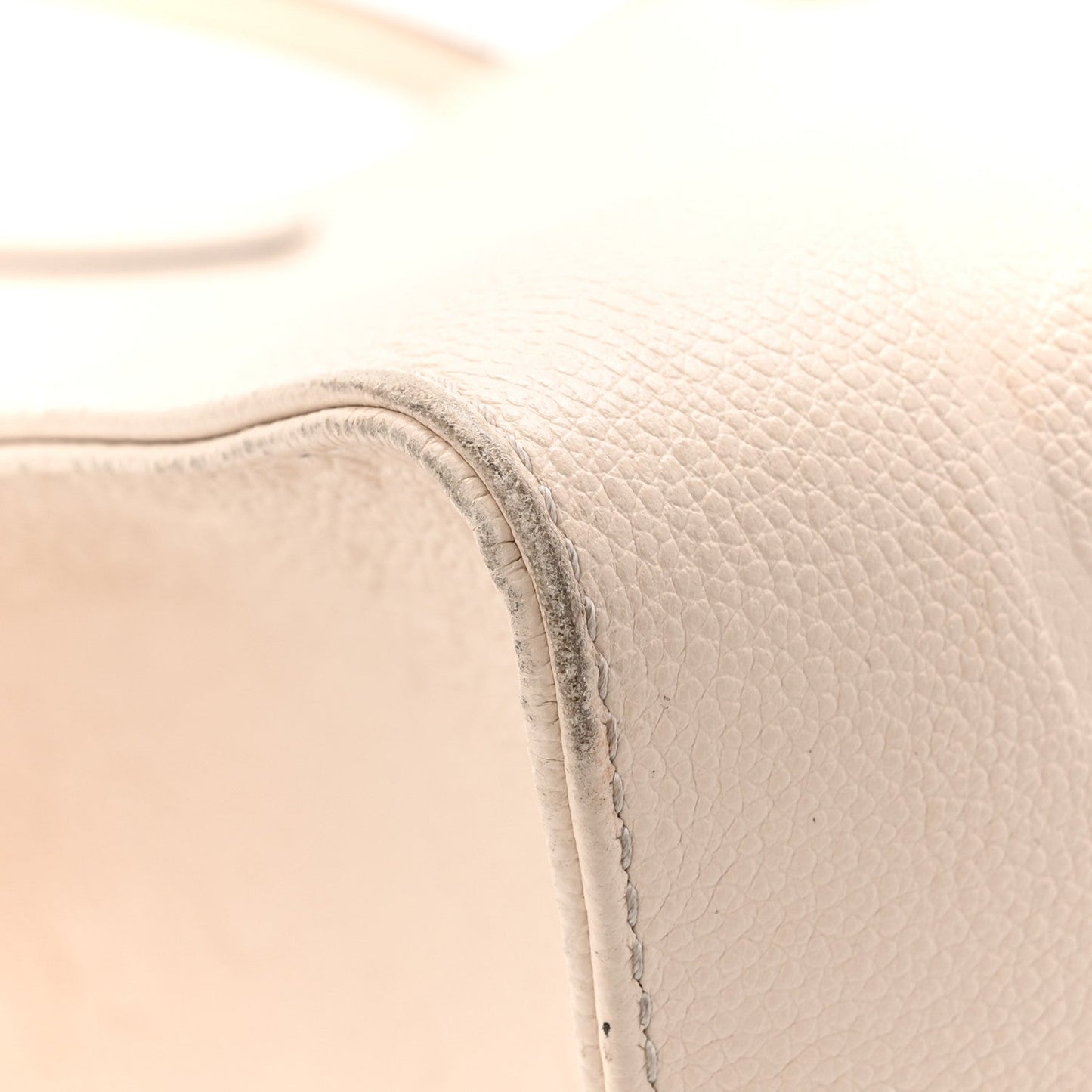 Empreinte Monogram Giant Onthego GM Creme