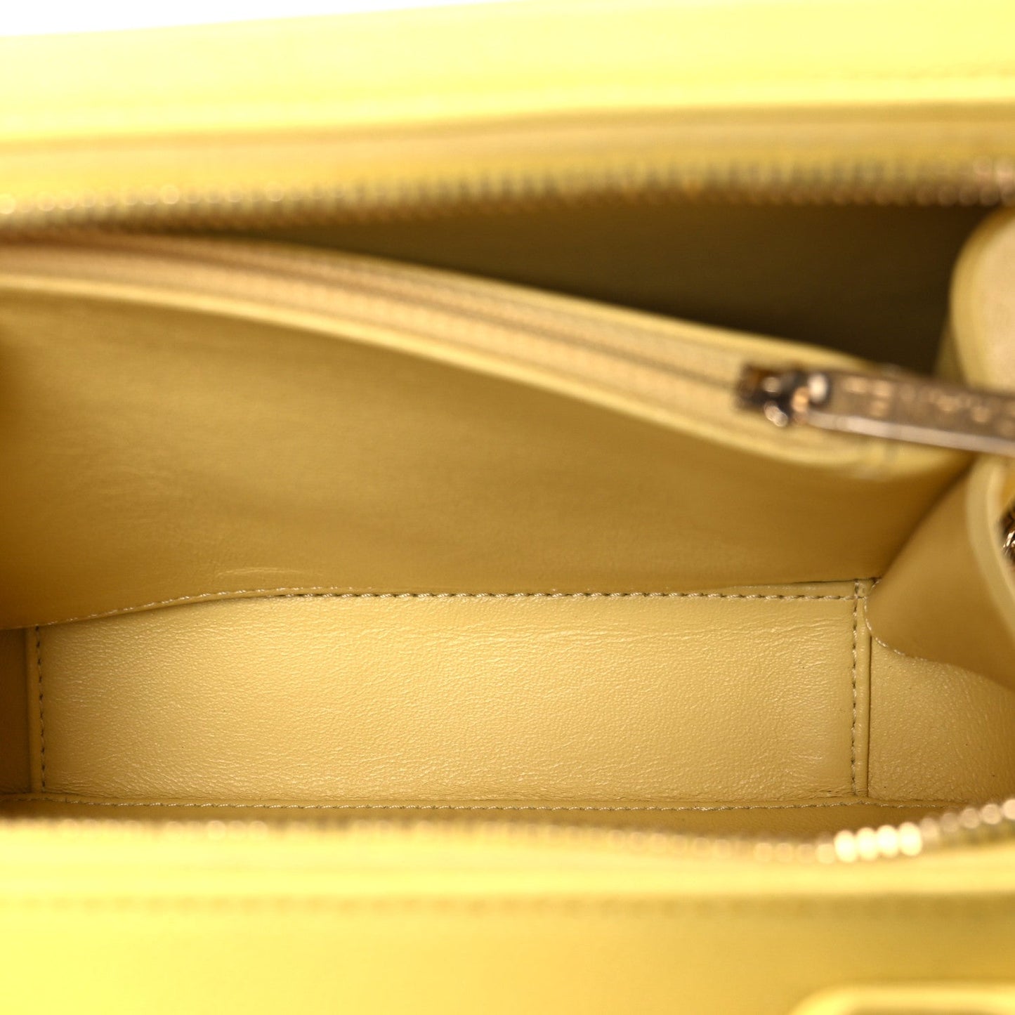 Caviar Quilted Medium CC Filigree Vanity Case Yellow