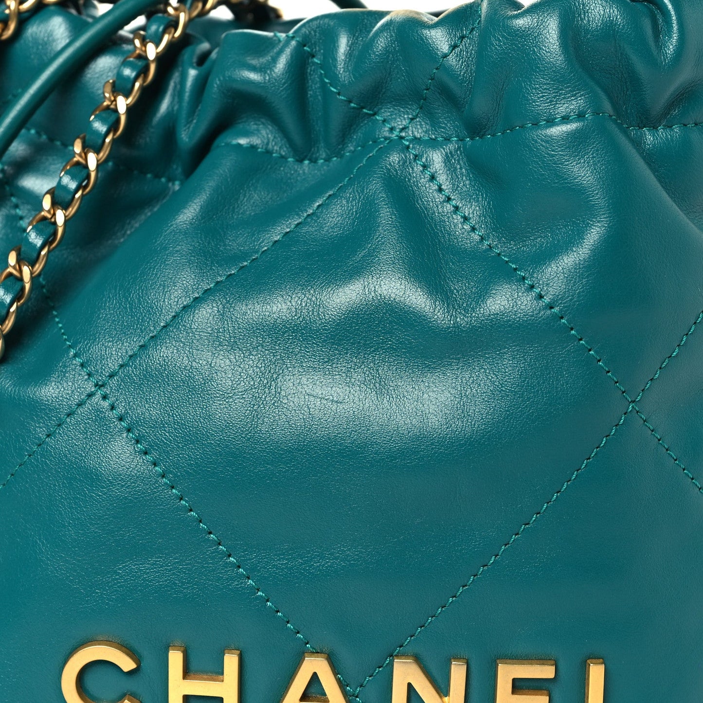Shiny Calfskin Quilted Mini Chanel 22 Green