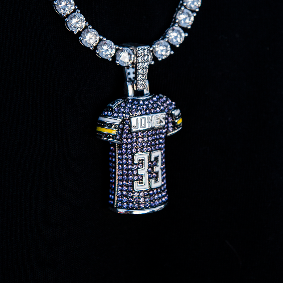 Aaron Jones Minnesota Vikings Purple #33 Jersey Pendant - White Gold