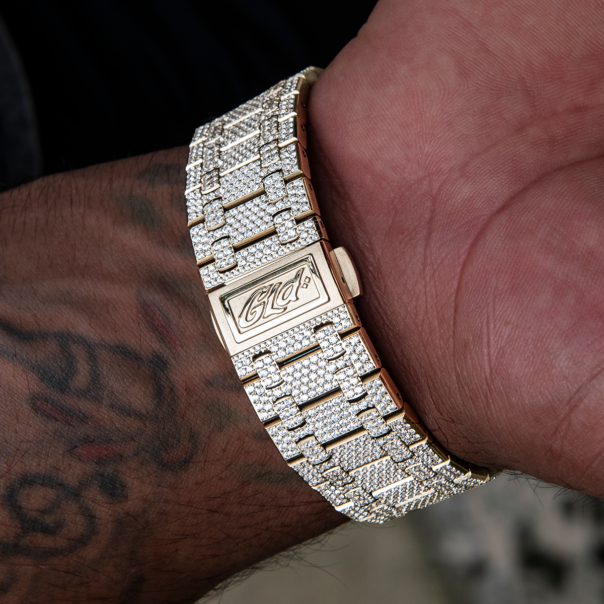 39MM Visionary Moissanite Fully Iced Case & Steel Band Watch - Yellow Gold