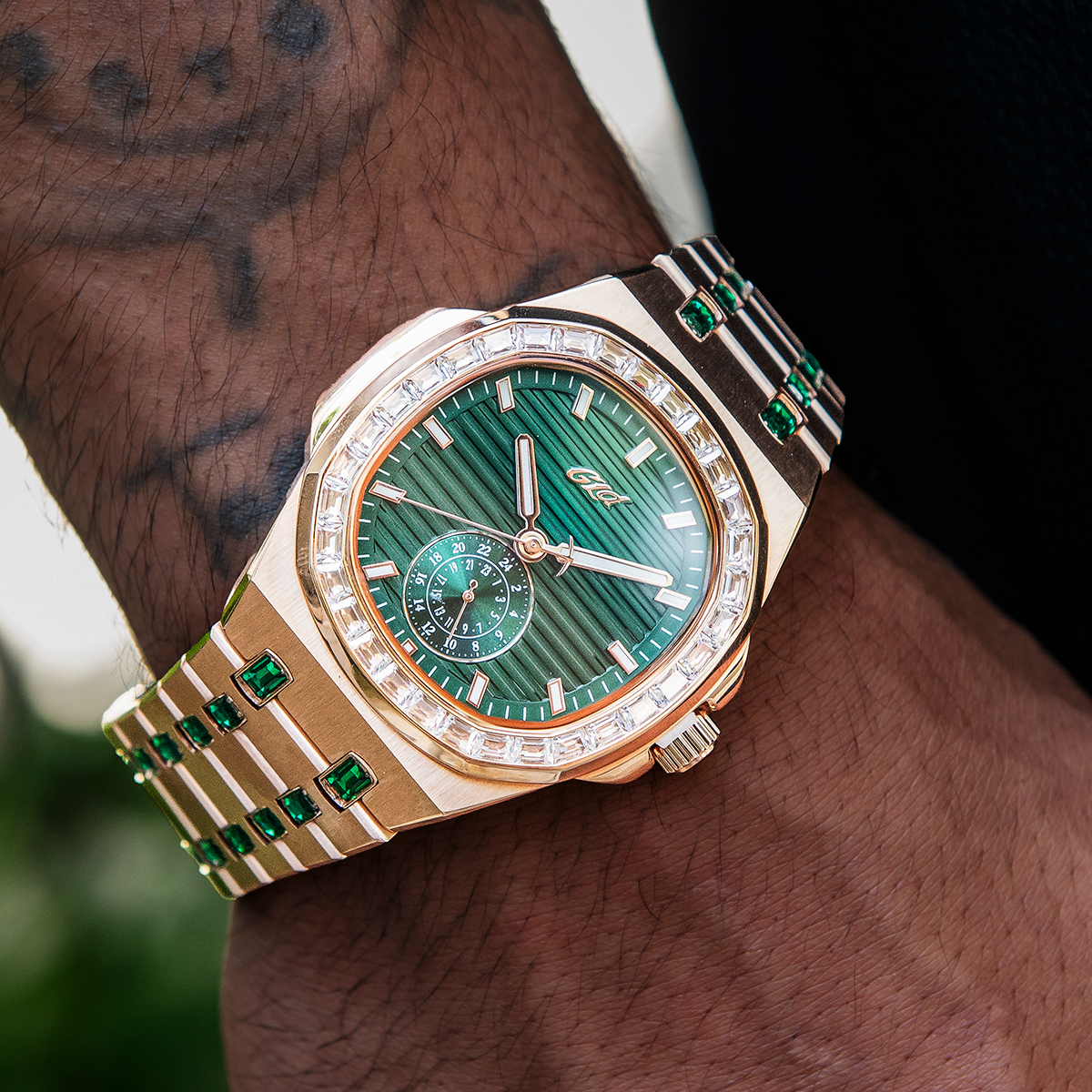 39MM Visionary Iced Emerald Stone Steel Band Watch - Rose Gold