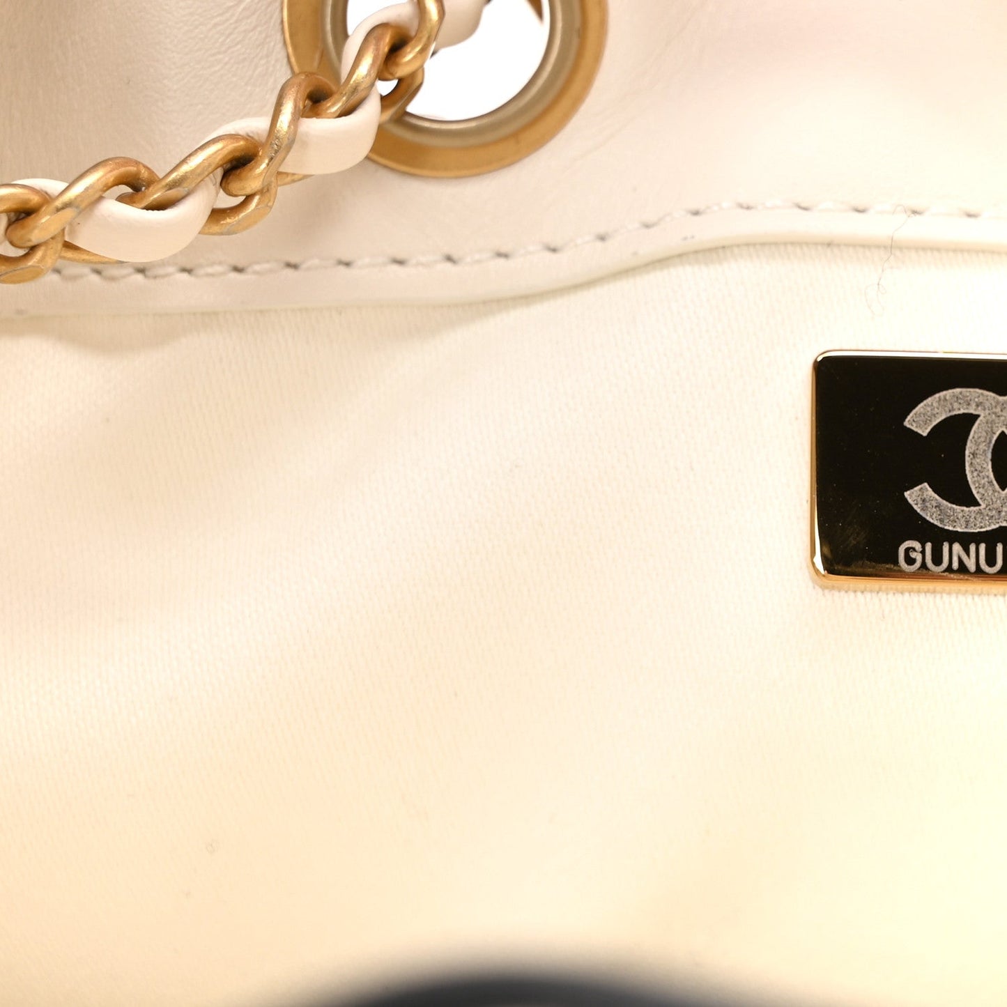 Braided Raffia Calfskin Quilted Small Chanel 25 Handbag White Black