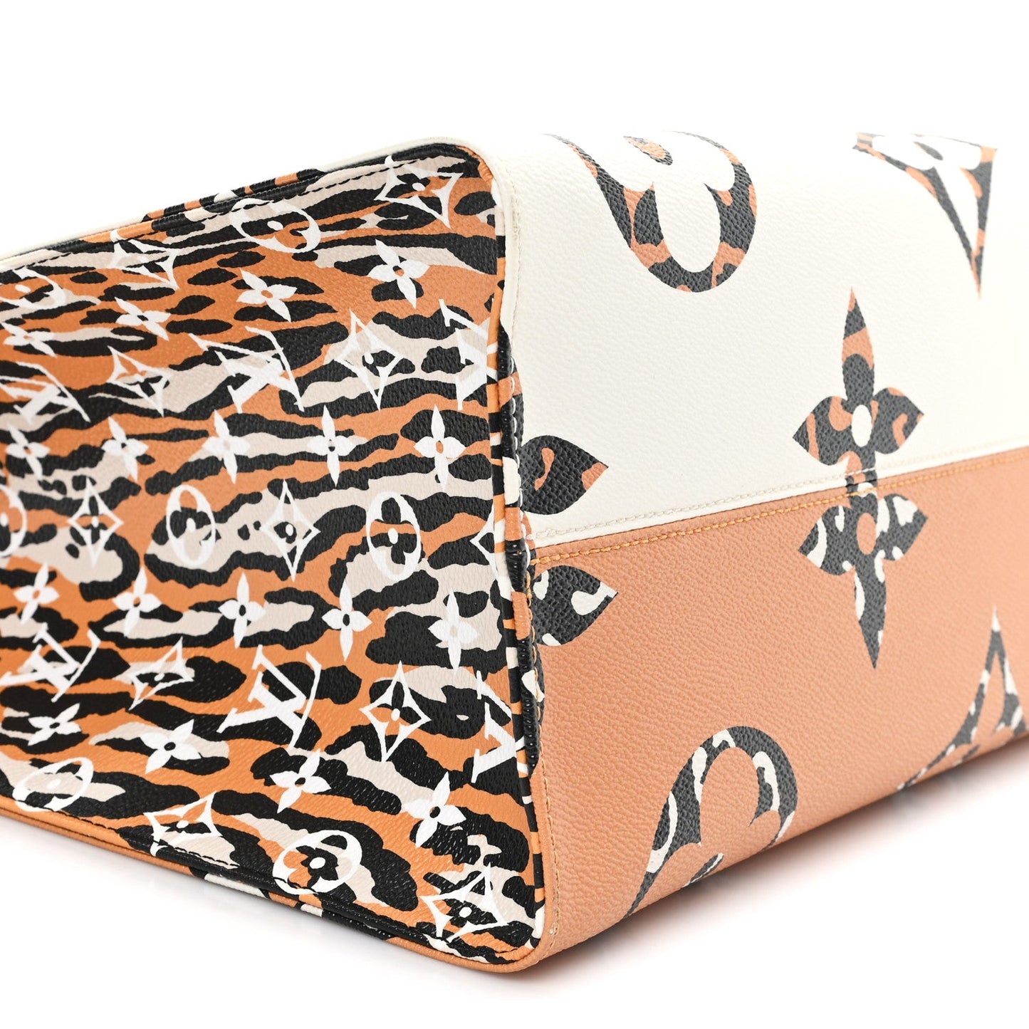 Monogram Giant Jungle Onthego GM Ivory