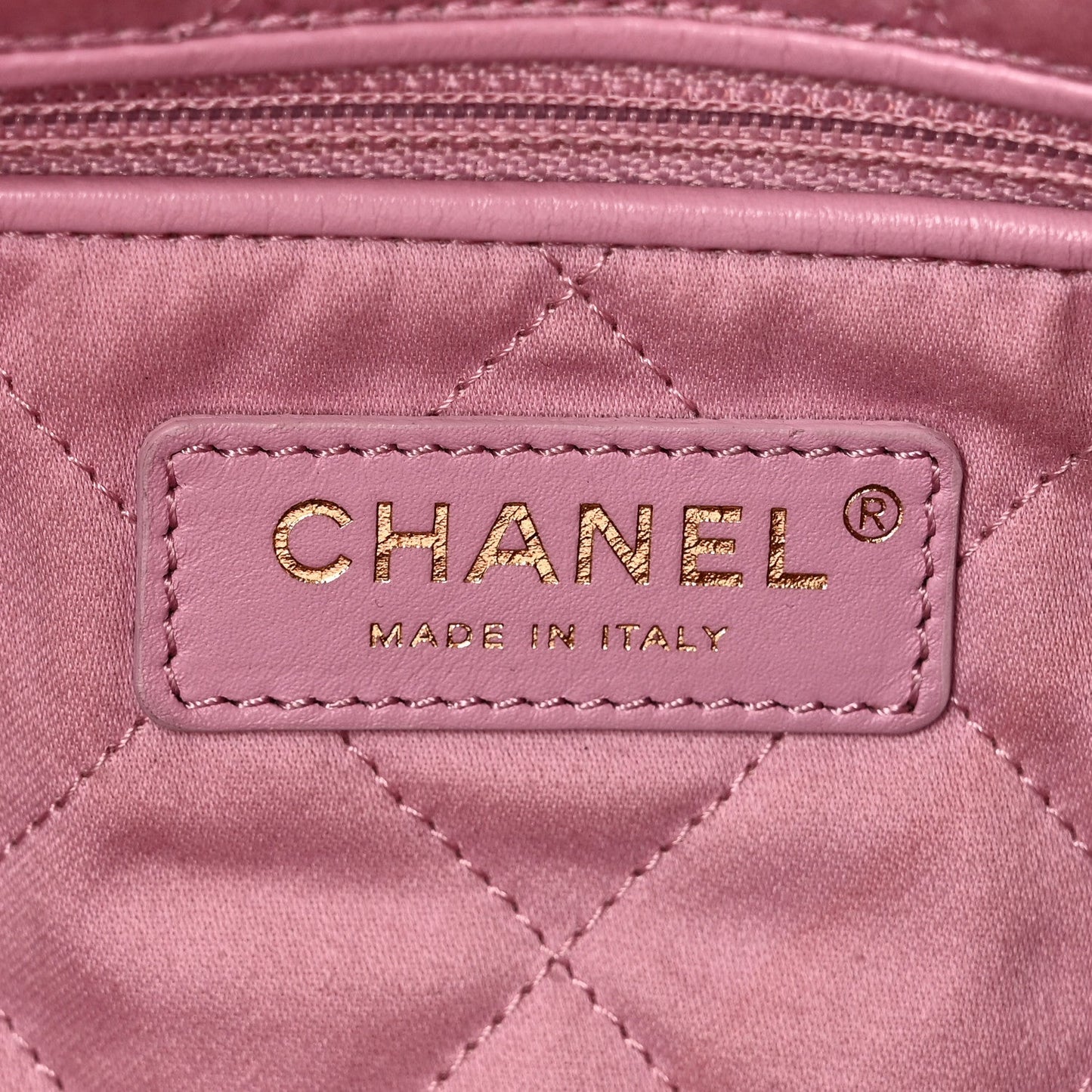Shiny Calfskin Quilted Chanel 22 Drawstring Bag Pink
