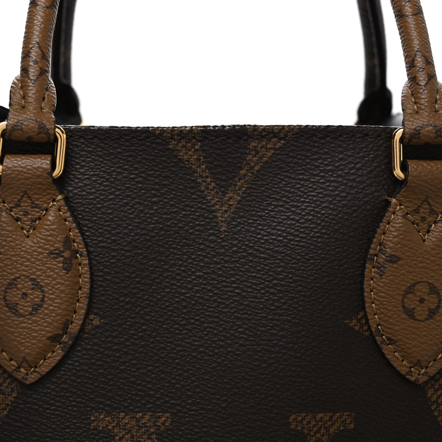 Reverse Monogram Giant Onthego MM