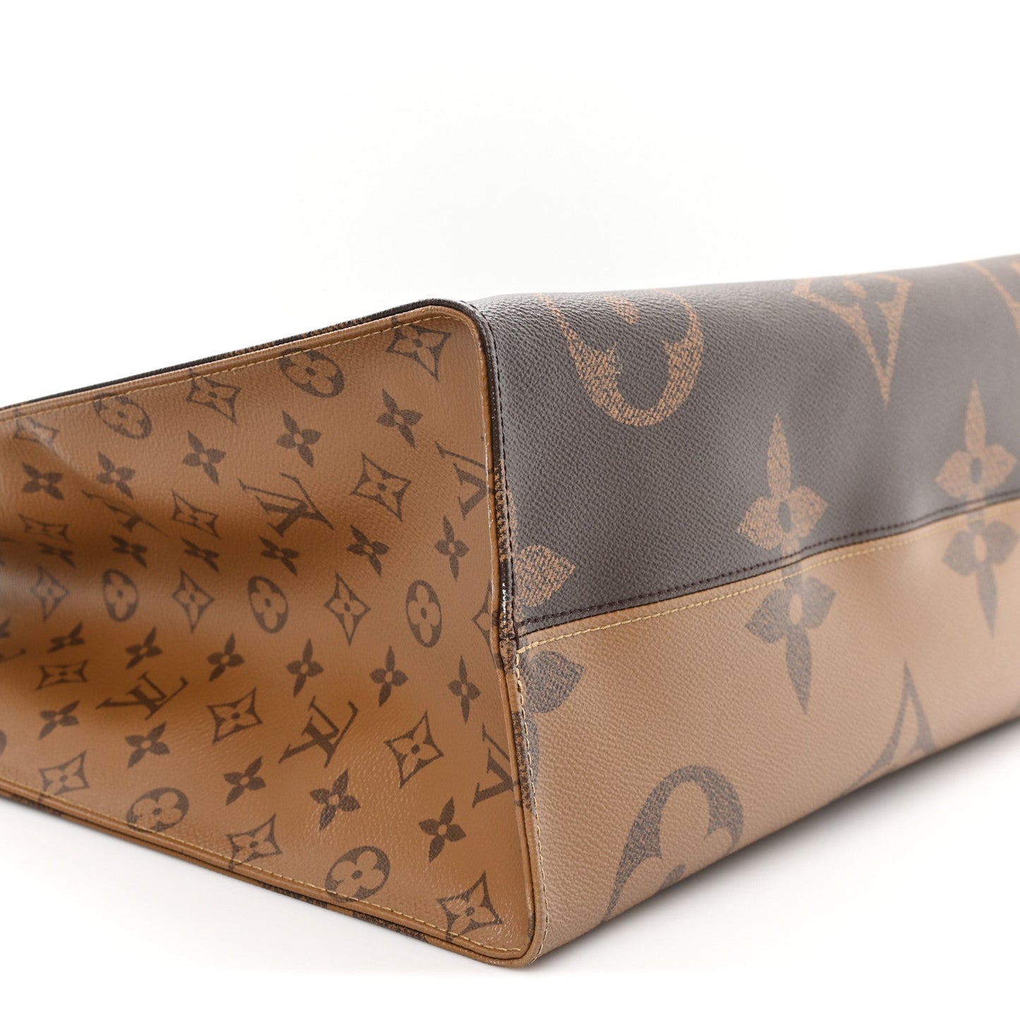 Reverse Monogram Giant Onthego GM