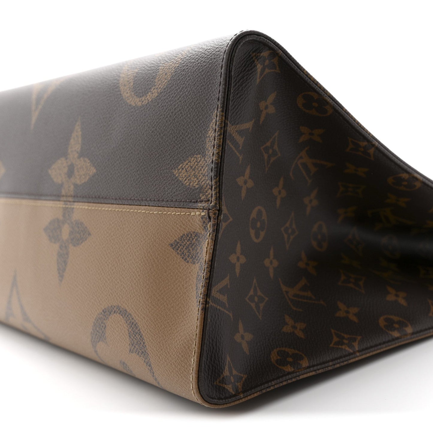 Reverse Monogram Giant Onthego GM