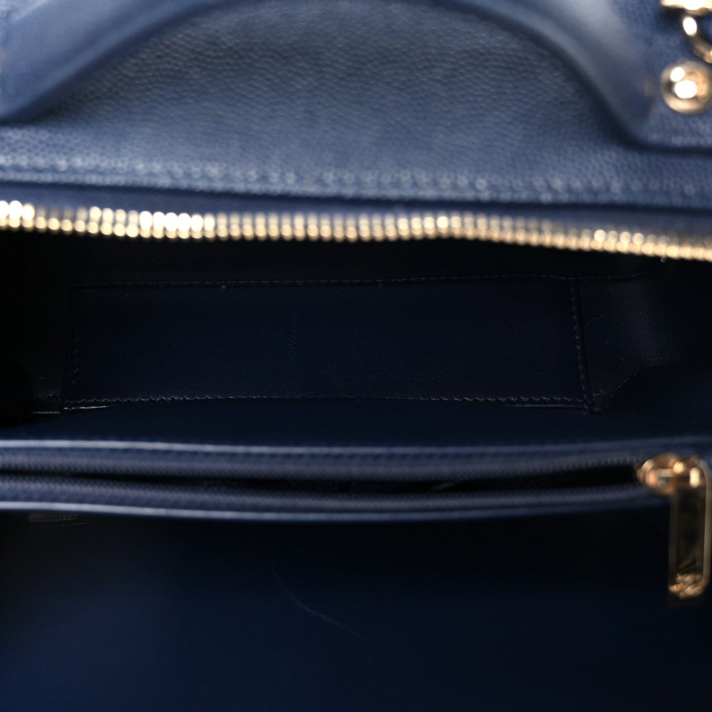 Caviar Quilted Medium CC Filigree Vanity Case Navy