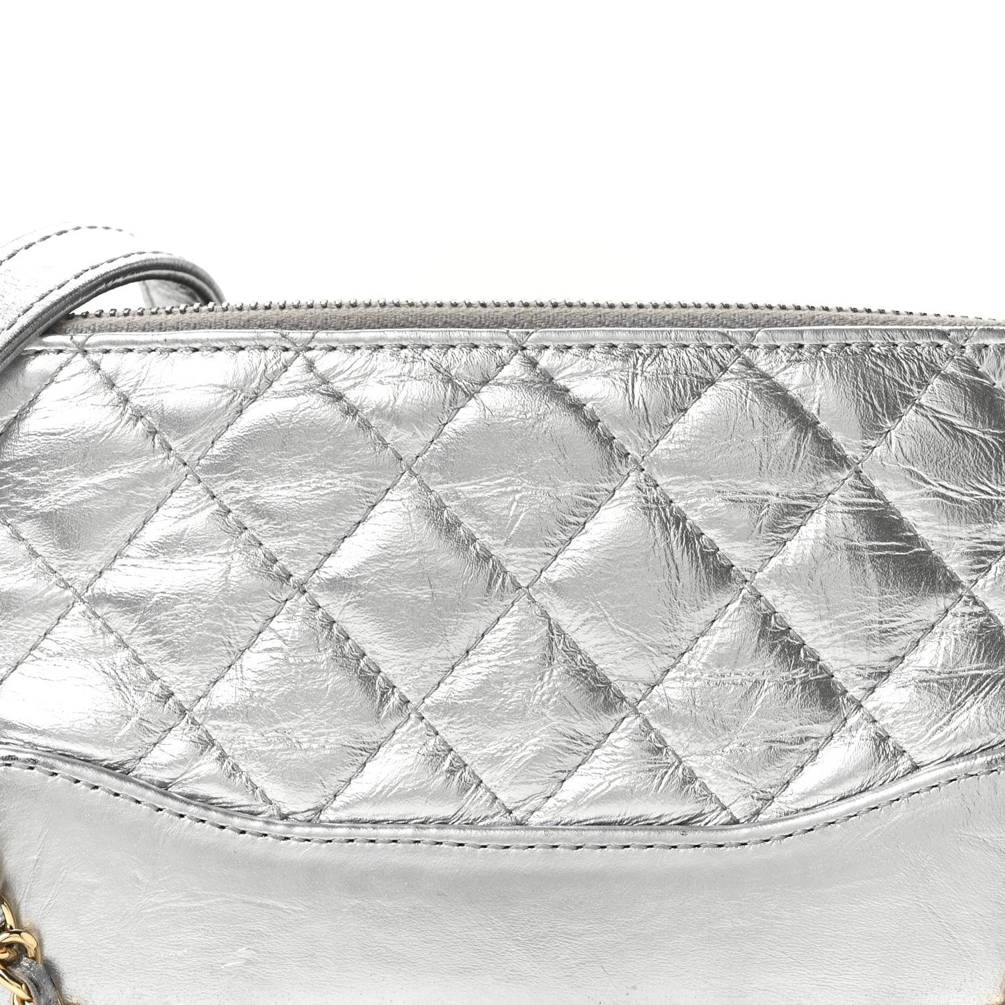 Metallic Lambskin Calfskin Quilted Small Gabrielle Clutch With Chain Silver