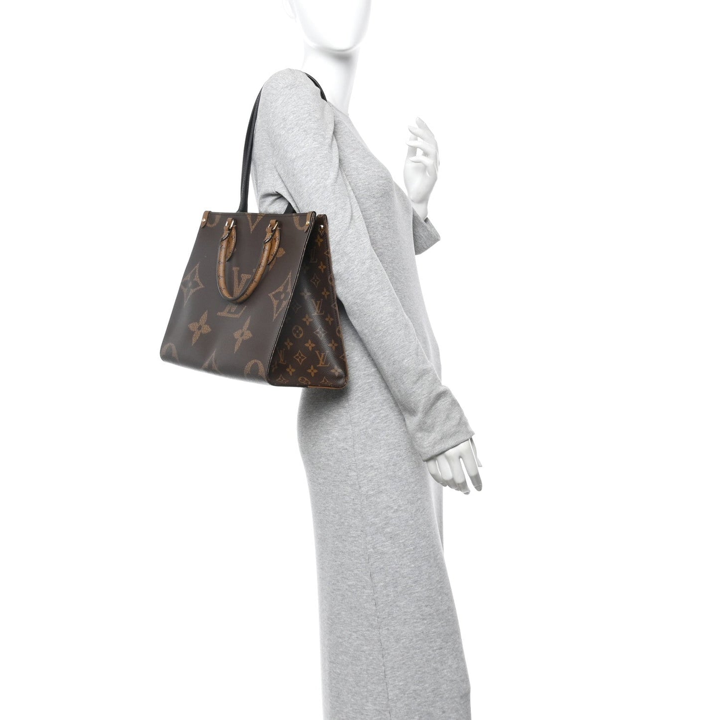 Reverse Monogram Giant Onthego MM