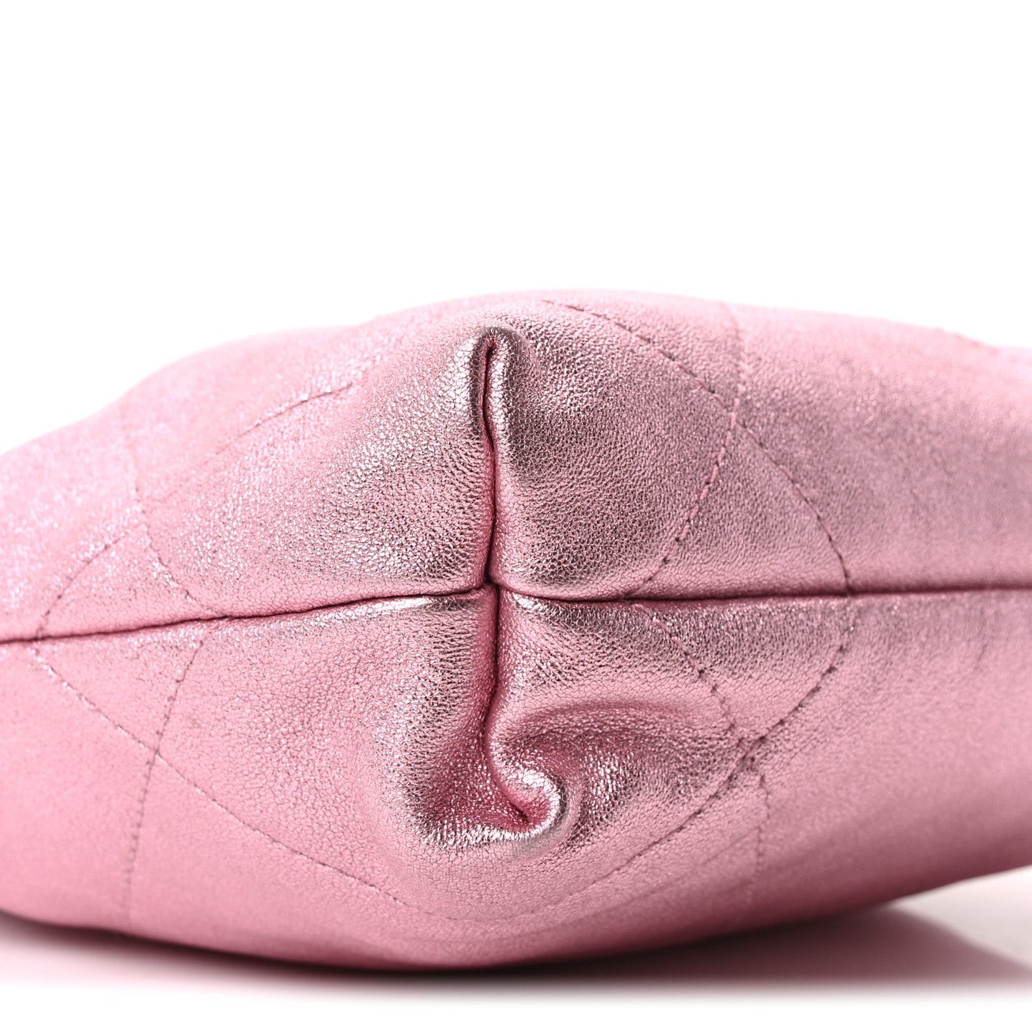Metallic Lambskin Lacquered Monochrome Quilted Mini Chanel 22 Pink