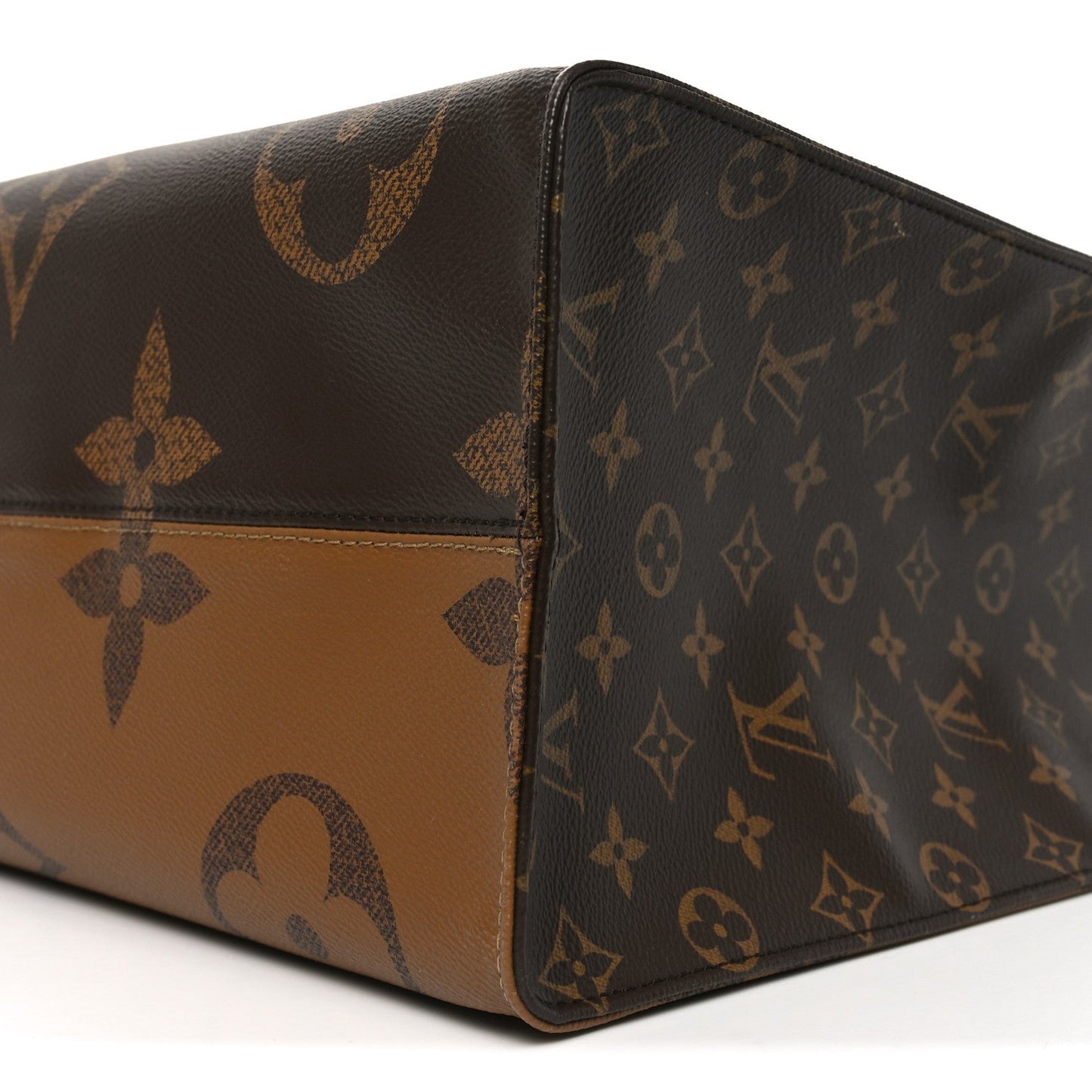 Reverse Monogram Giant Onthego GM