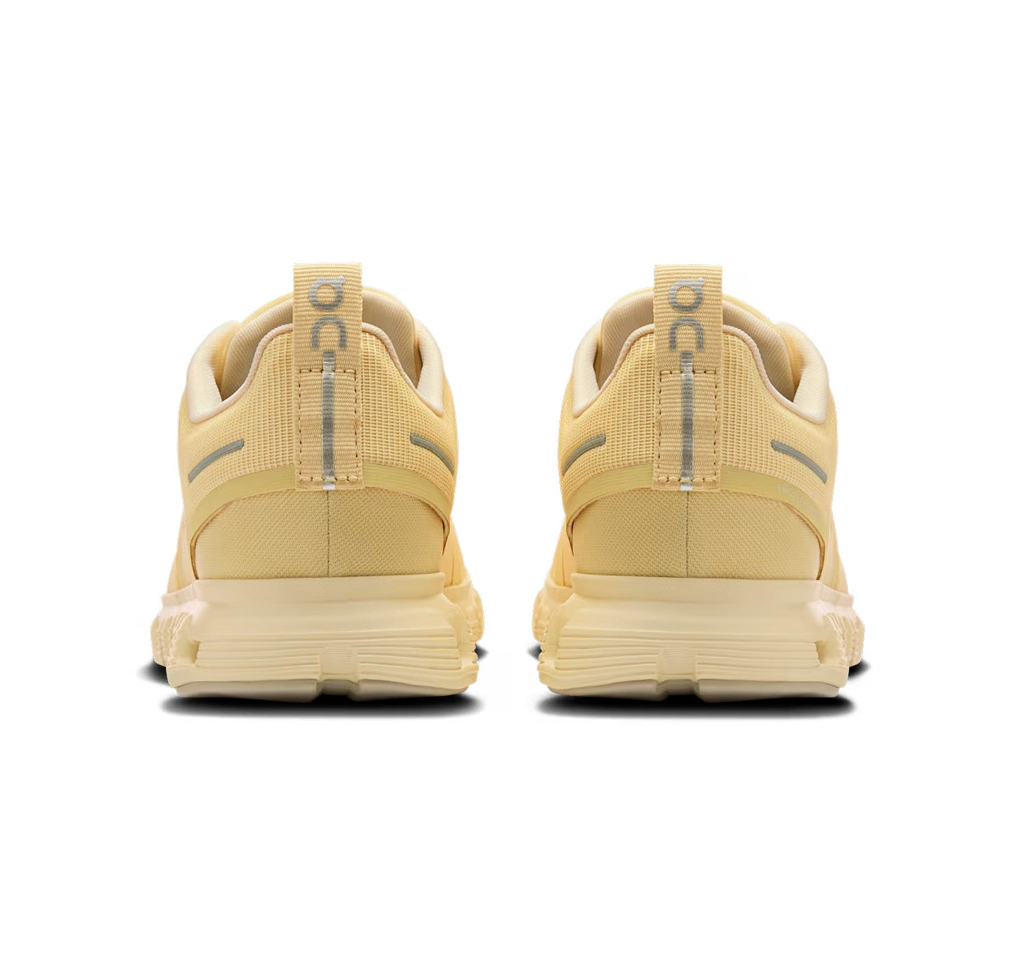 ON Women's Cloud 6 Waterproof Nectar/Castor