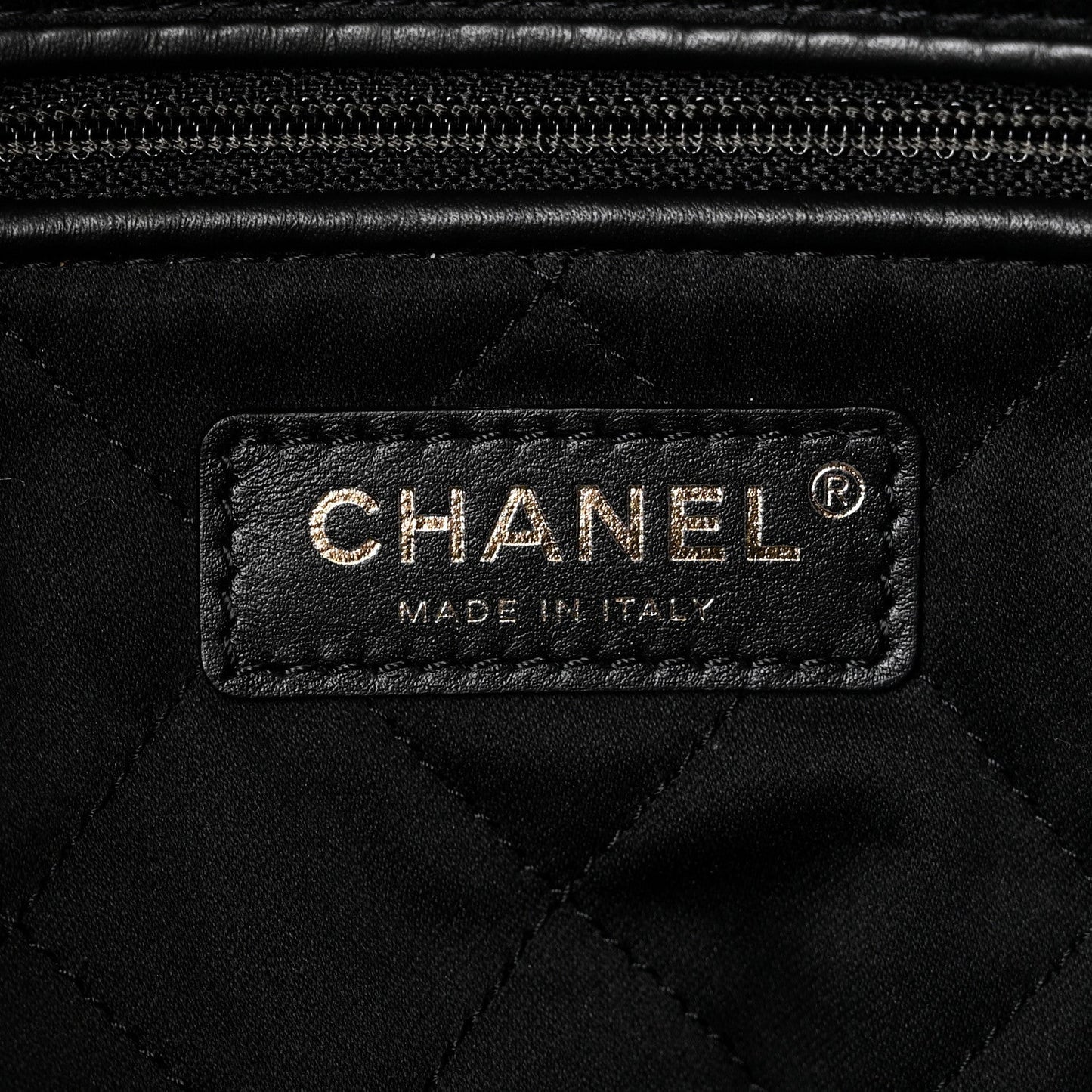 Shiny Calfskin Quilted Small Chanel 22 Black