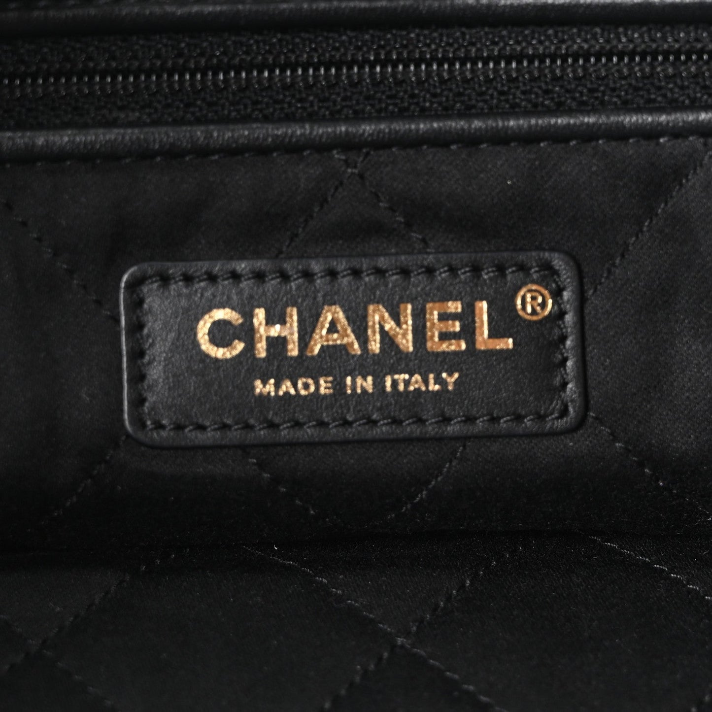 Shiny Calfskin Quilted Small Chanel 22 Black