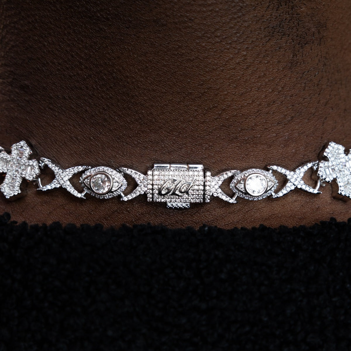 Baguette Cross Evil Eye Chain in White Gold - 16mm