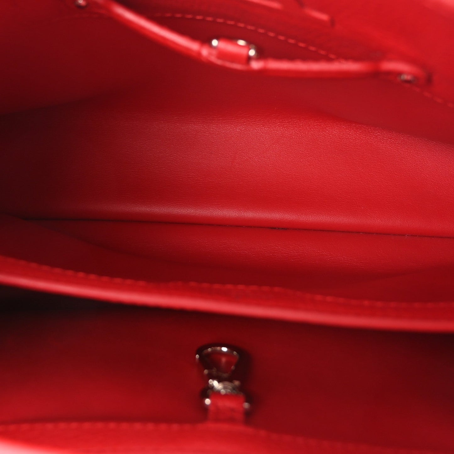 Taurillon Capucines PM Rubis