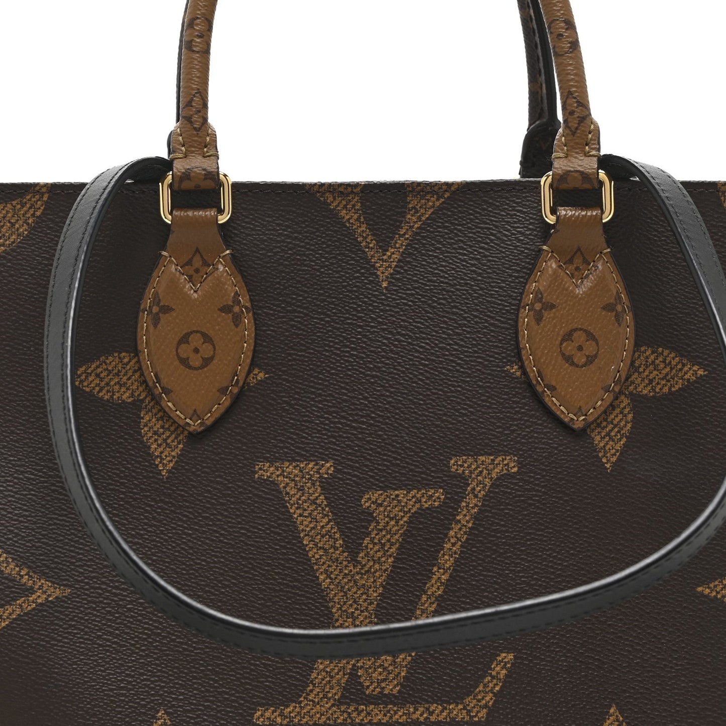 Reverse Monogram Giant Onthego MM