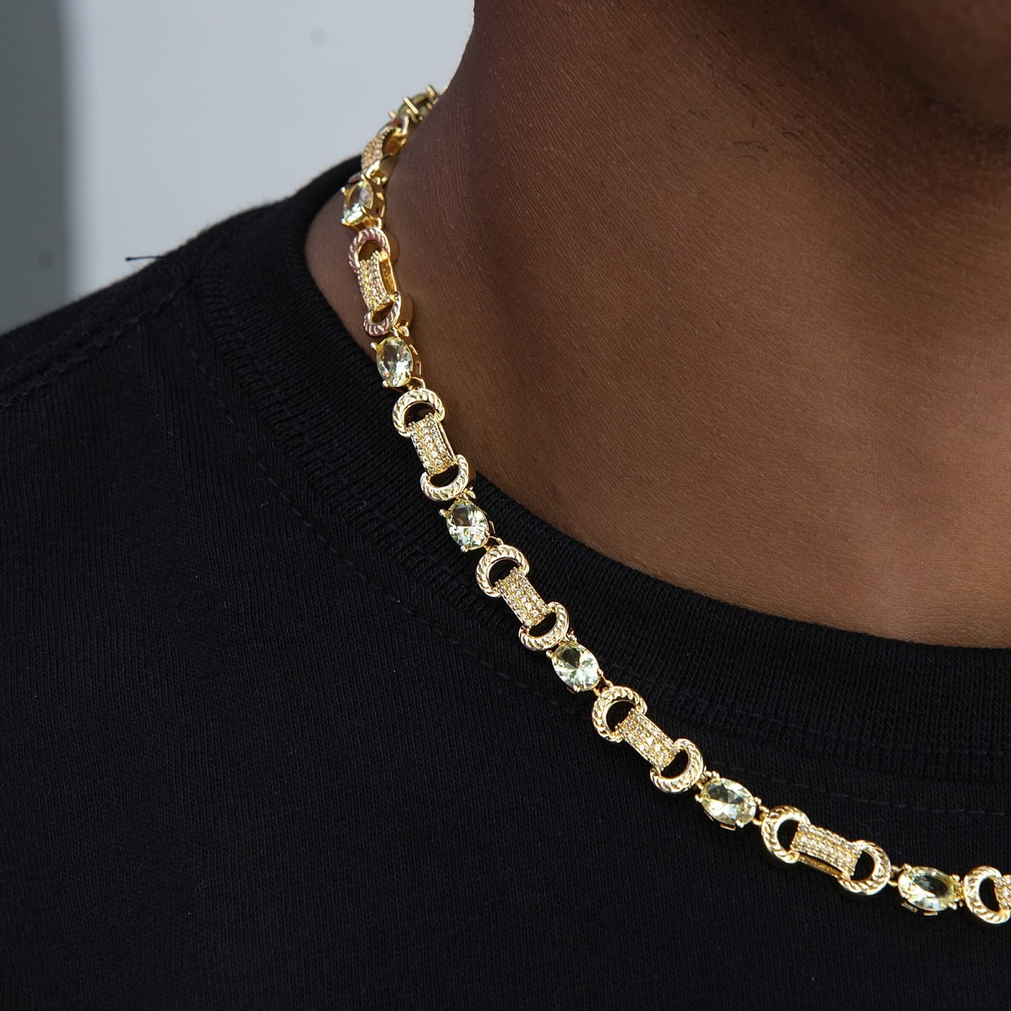 Iced Canary Link Circle Chain in Yellow Gold - 6MM
