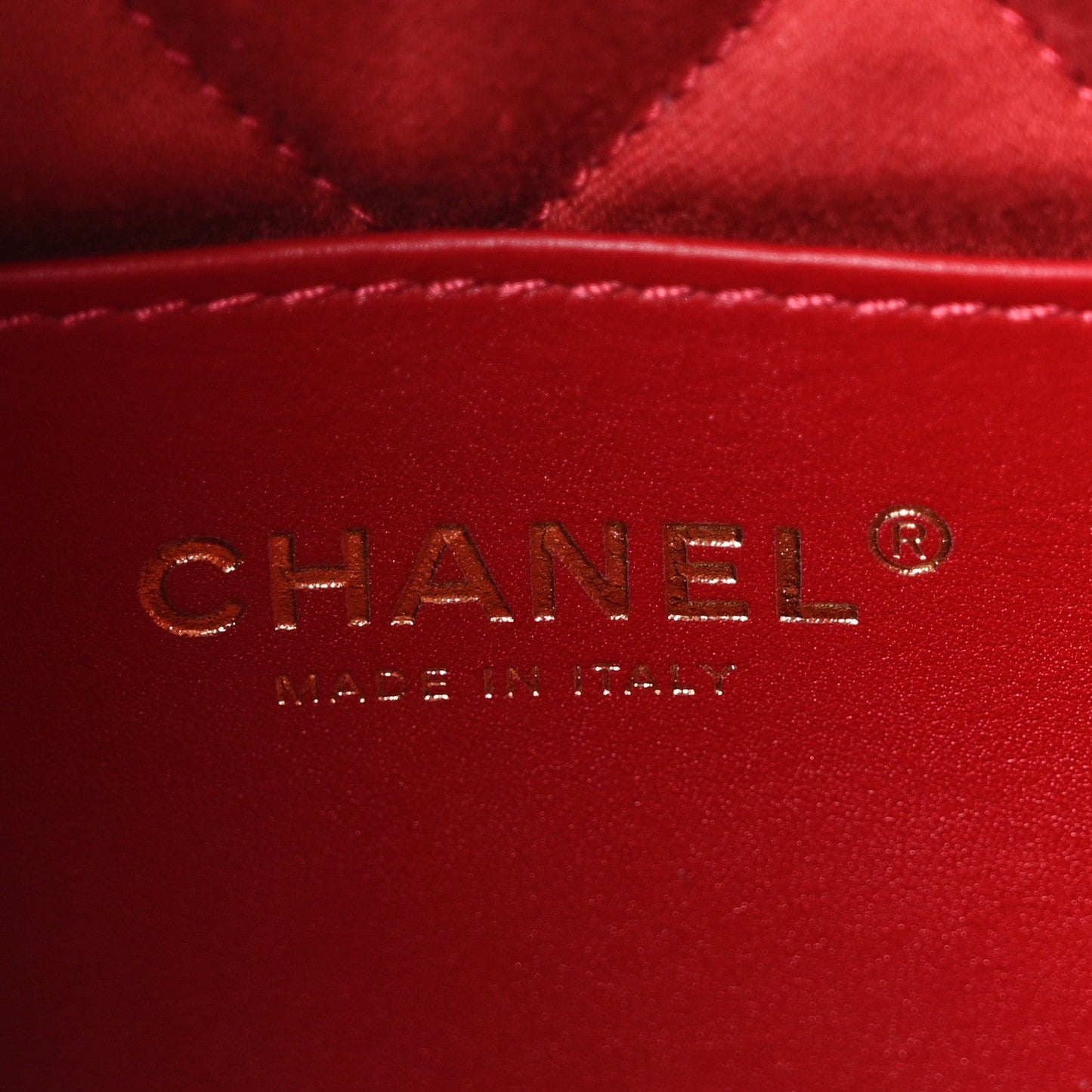 Shiny Calfskin Quilted Mini Chanel 22 Red