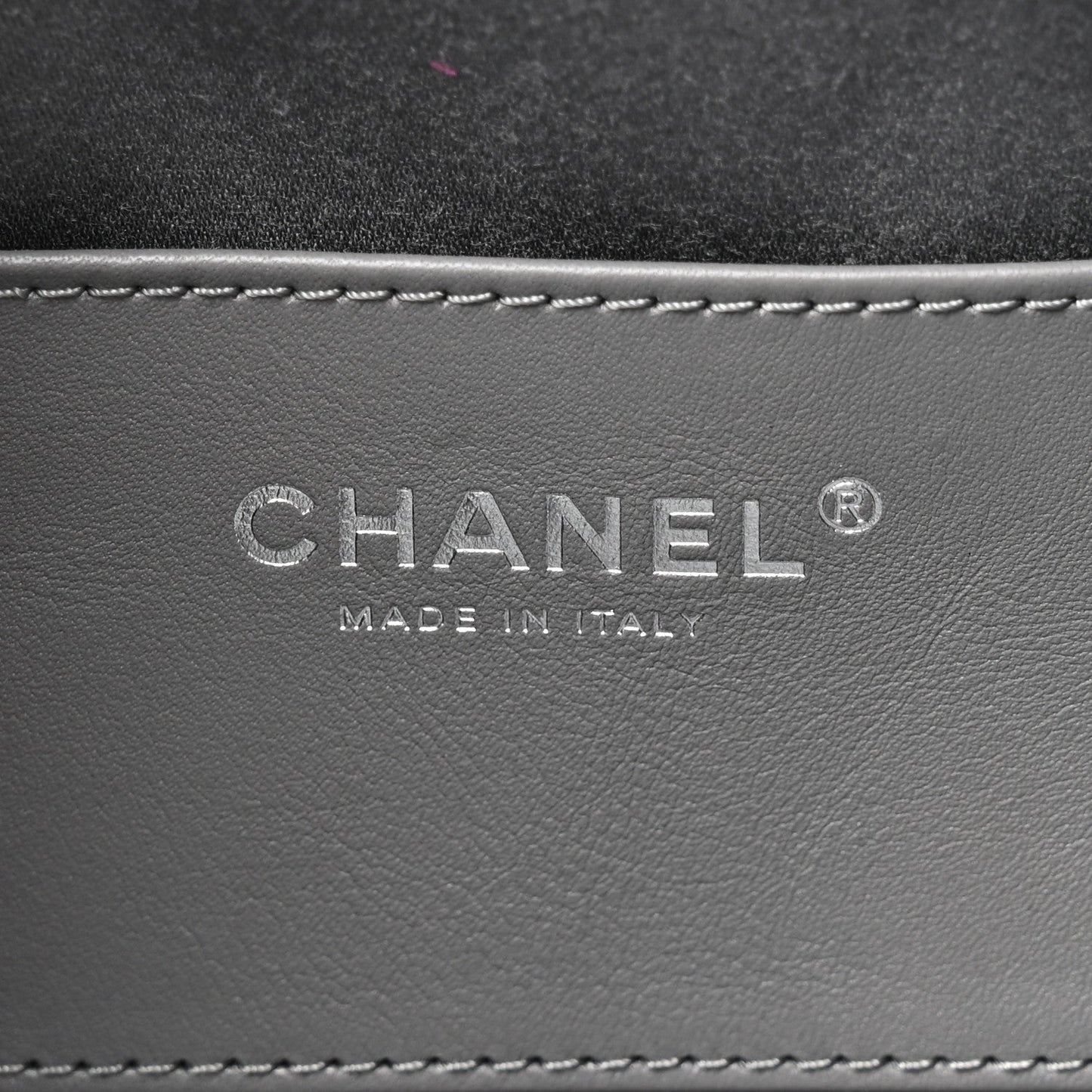 Metallic Caviar Quilted Mini Chanel 25 Handbag Anthracite