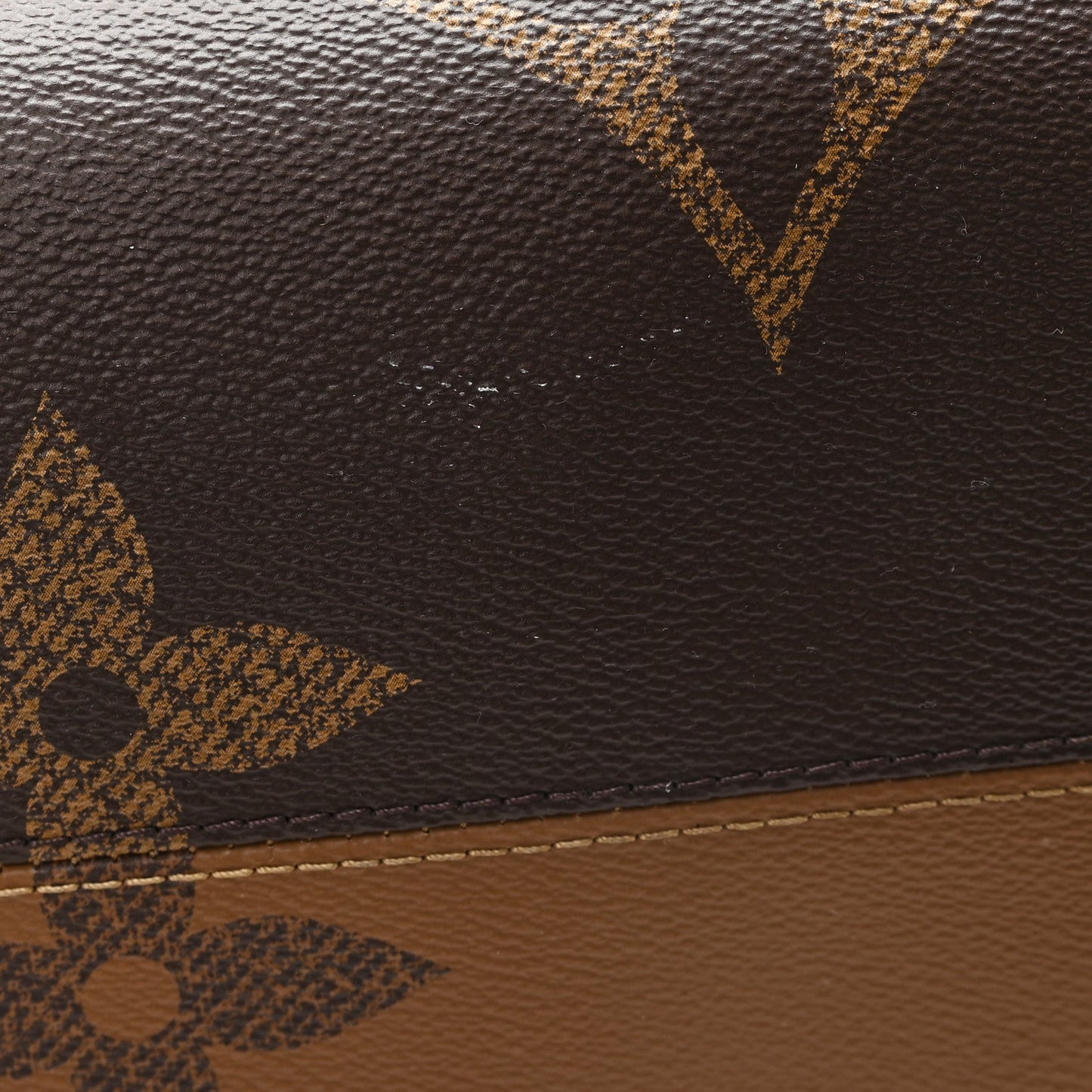 Reverse Monogram Giant Onthego GM
