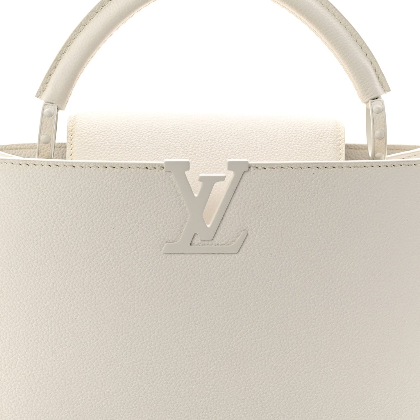Taurillon Capucines East West MM Optic White