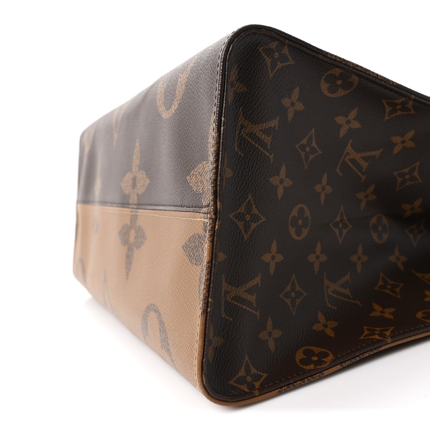 Reverse Monogram Giant Onthego GM
